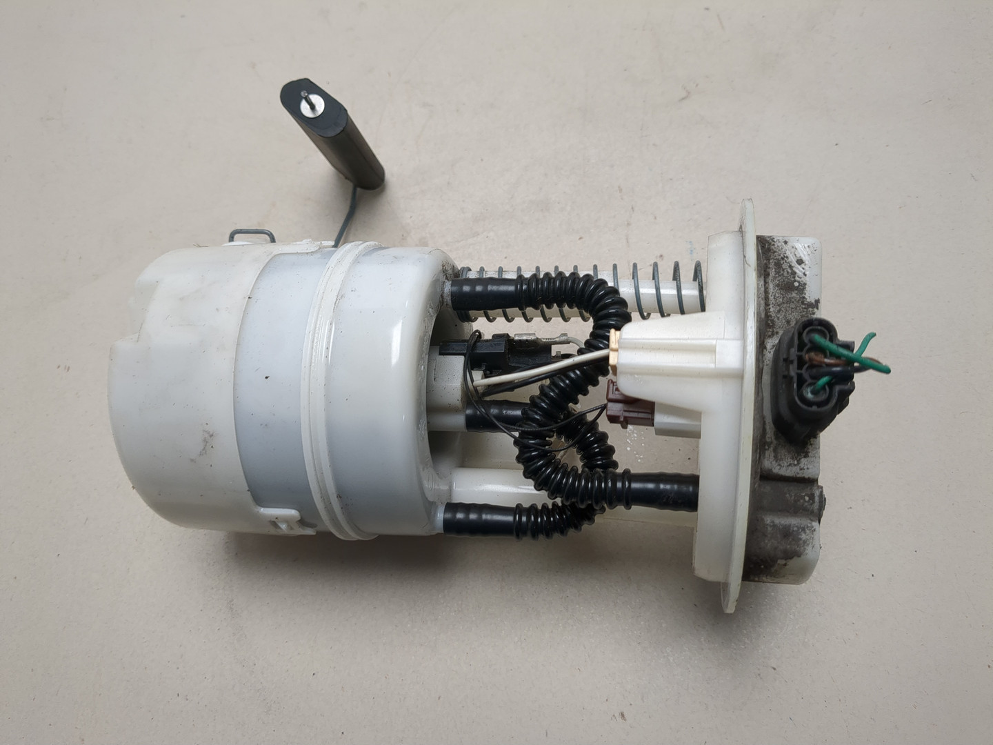 Насос топливный электрический