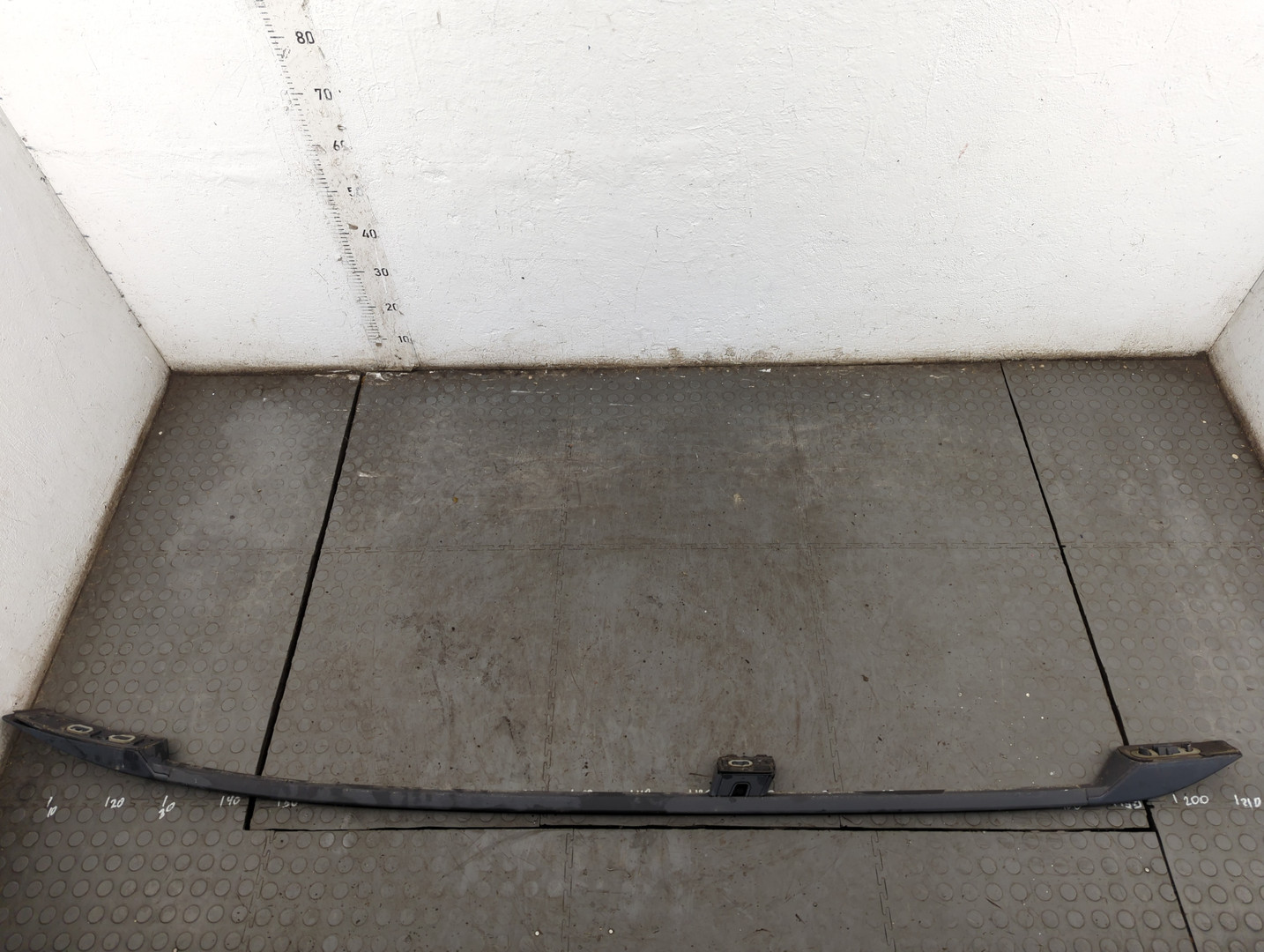 Рейлинг (релинг) левый (планка на крышу)