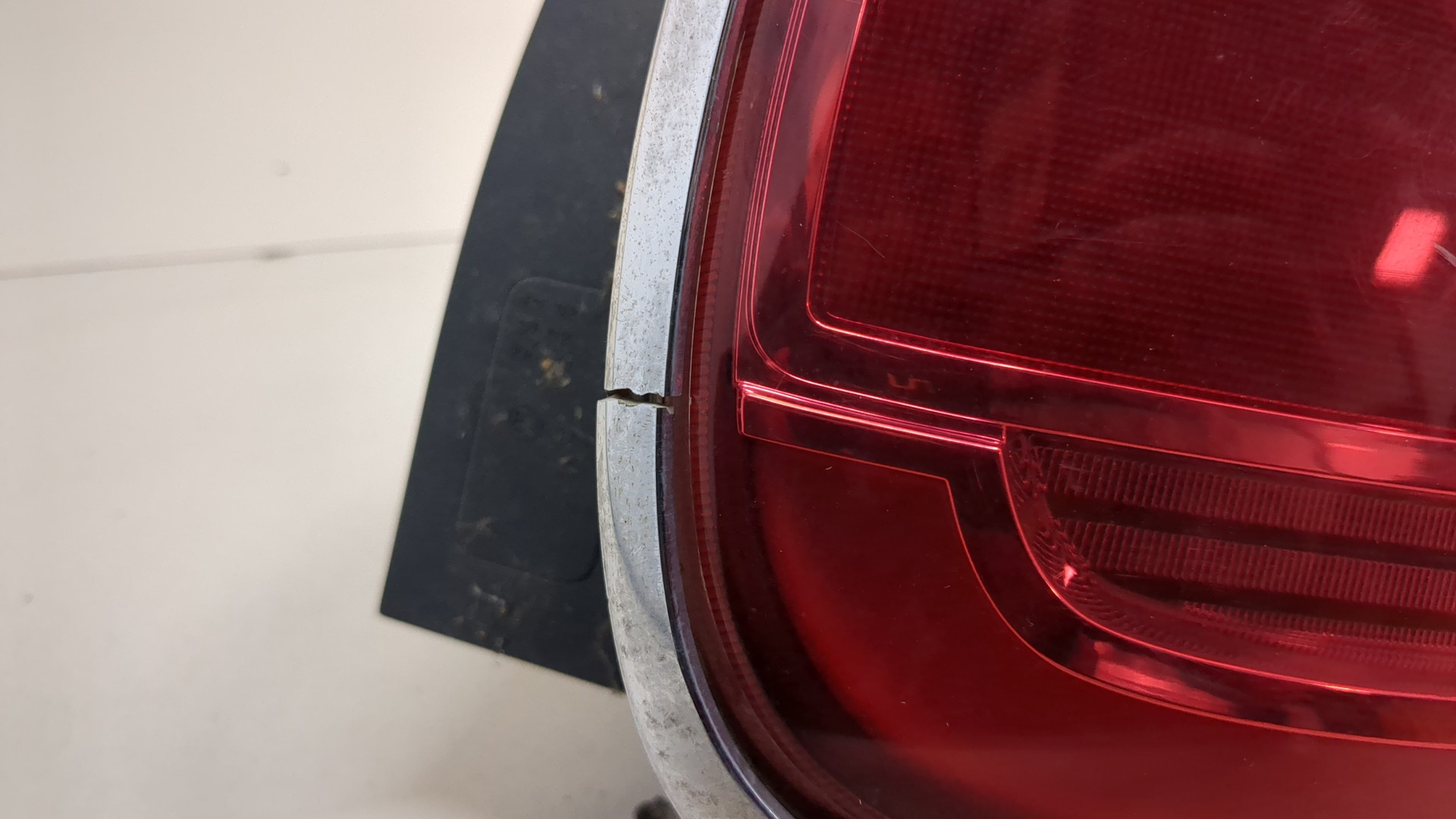 Фонарь задний правый