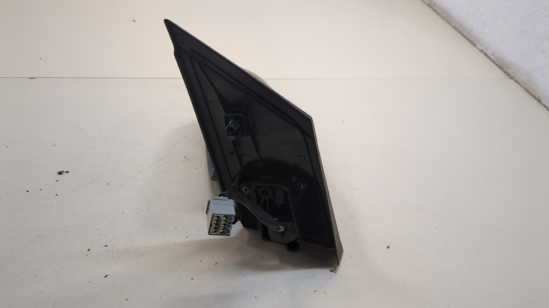 Зеркало левое электрическое