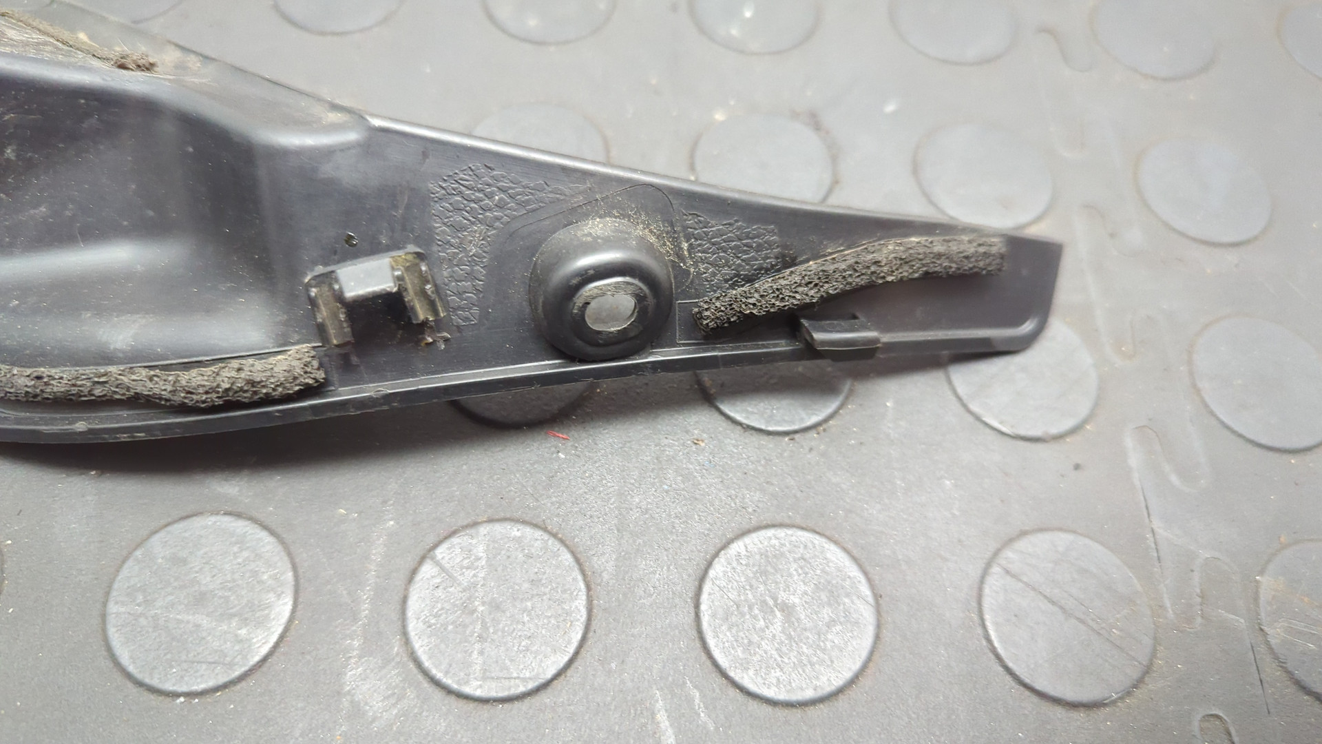 Решетка стеклоочистителей (Жабо)