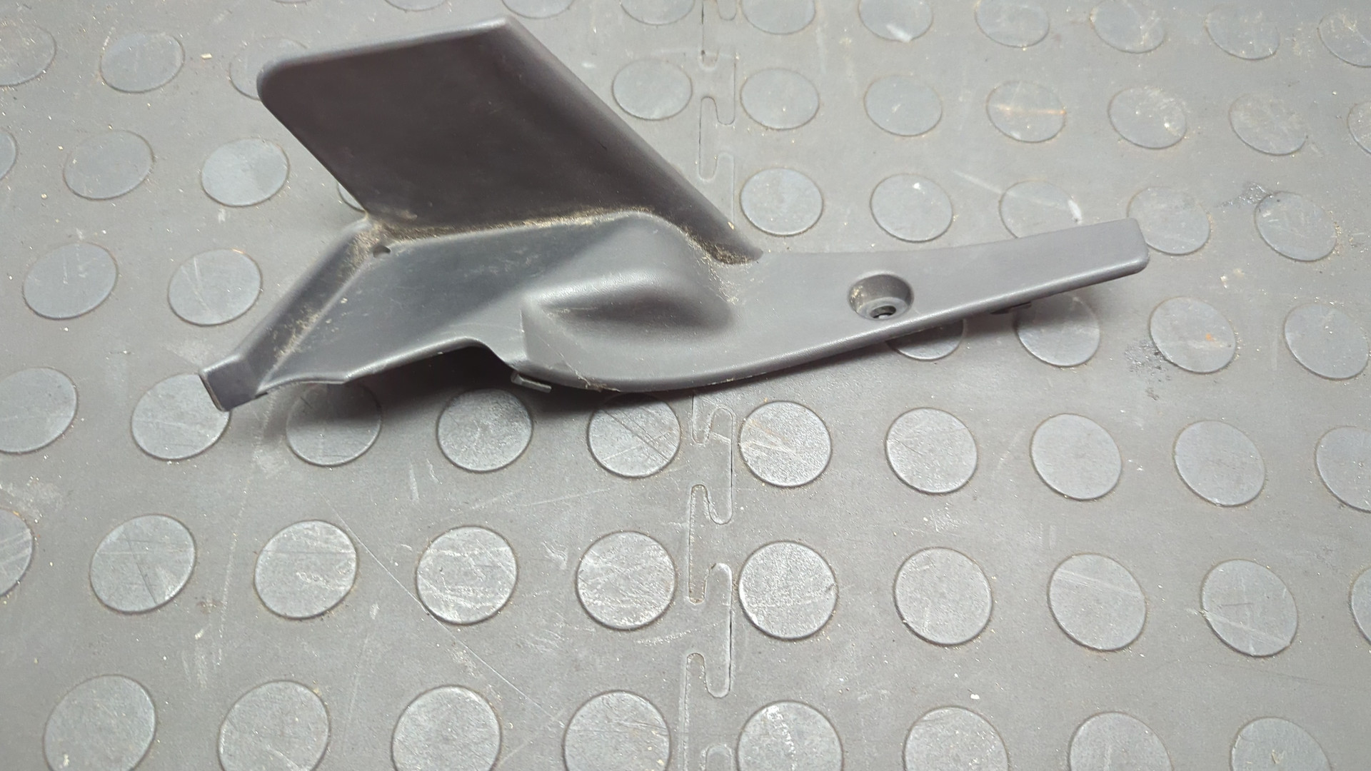 Решетка стеклоочистителей (Жабо)