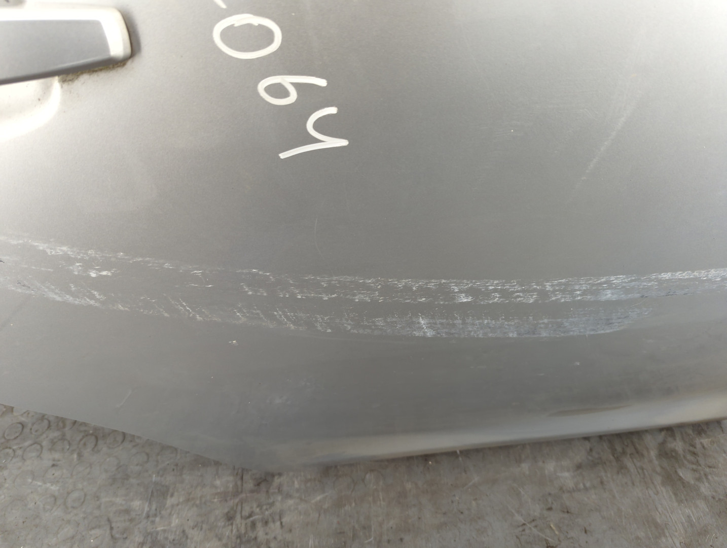 Дверь задняя правая