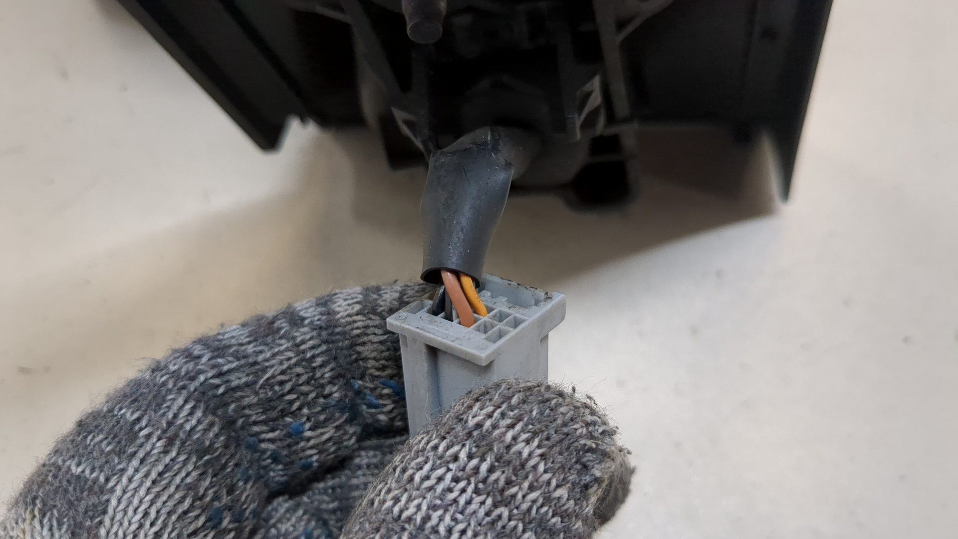 Зеркало левое электрическое