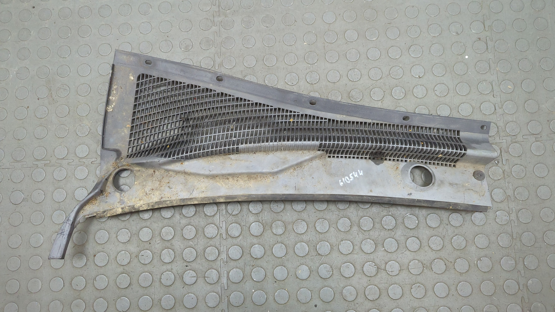 Решетка стеклоочистителей (Жабо)