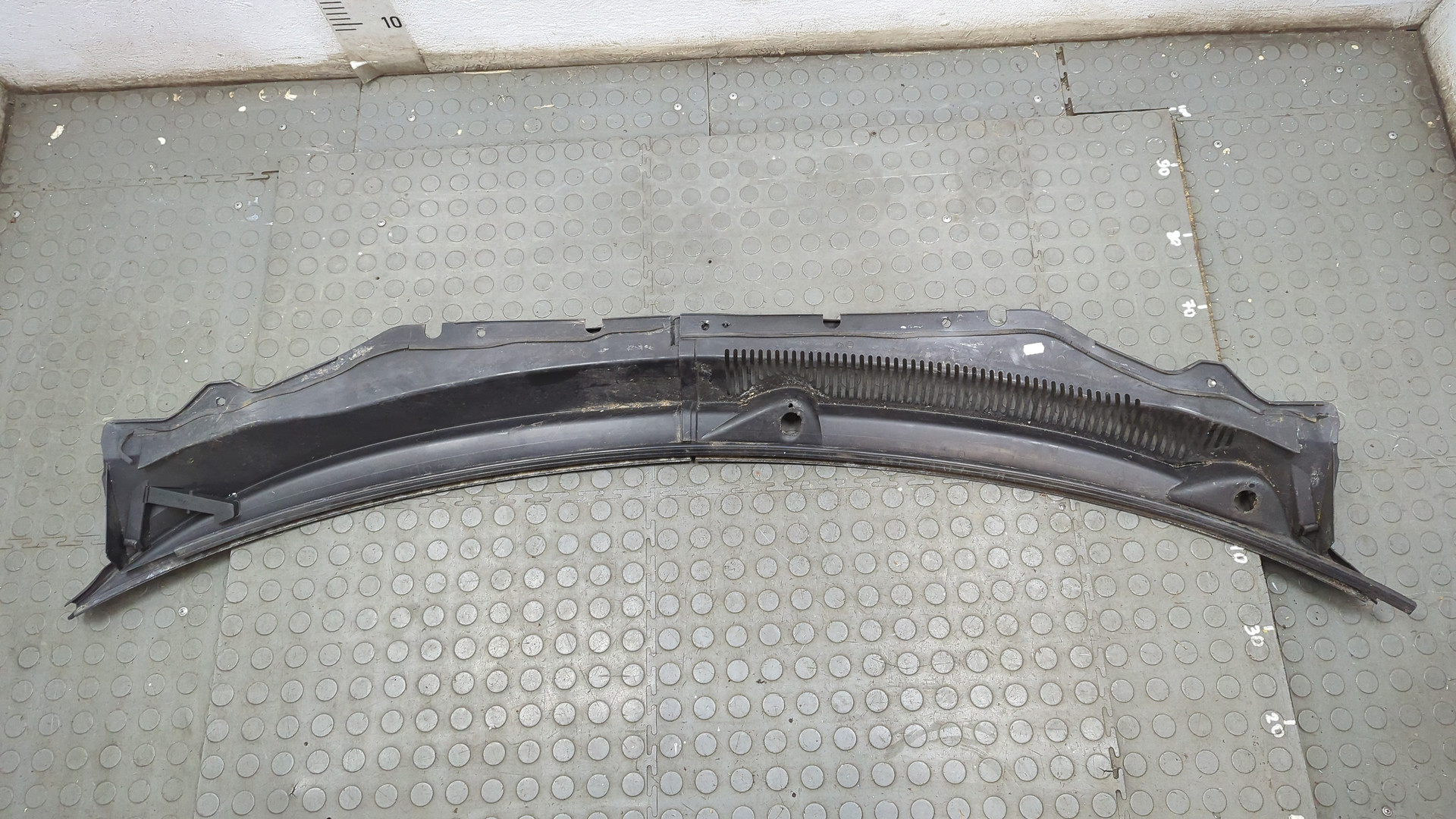 Решетка стеклоочистителей (Жабо)