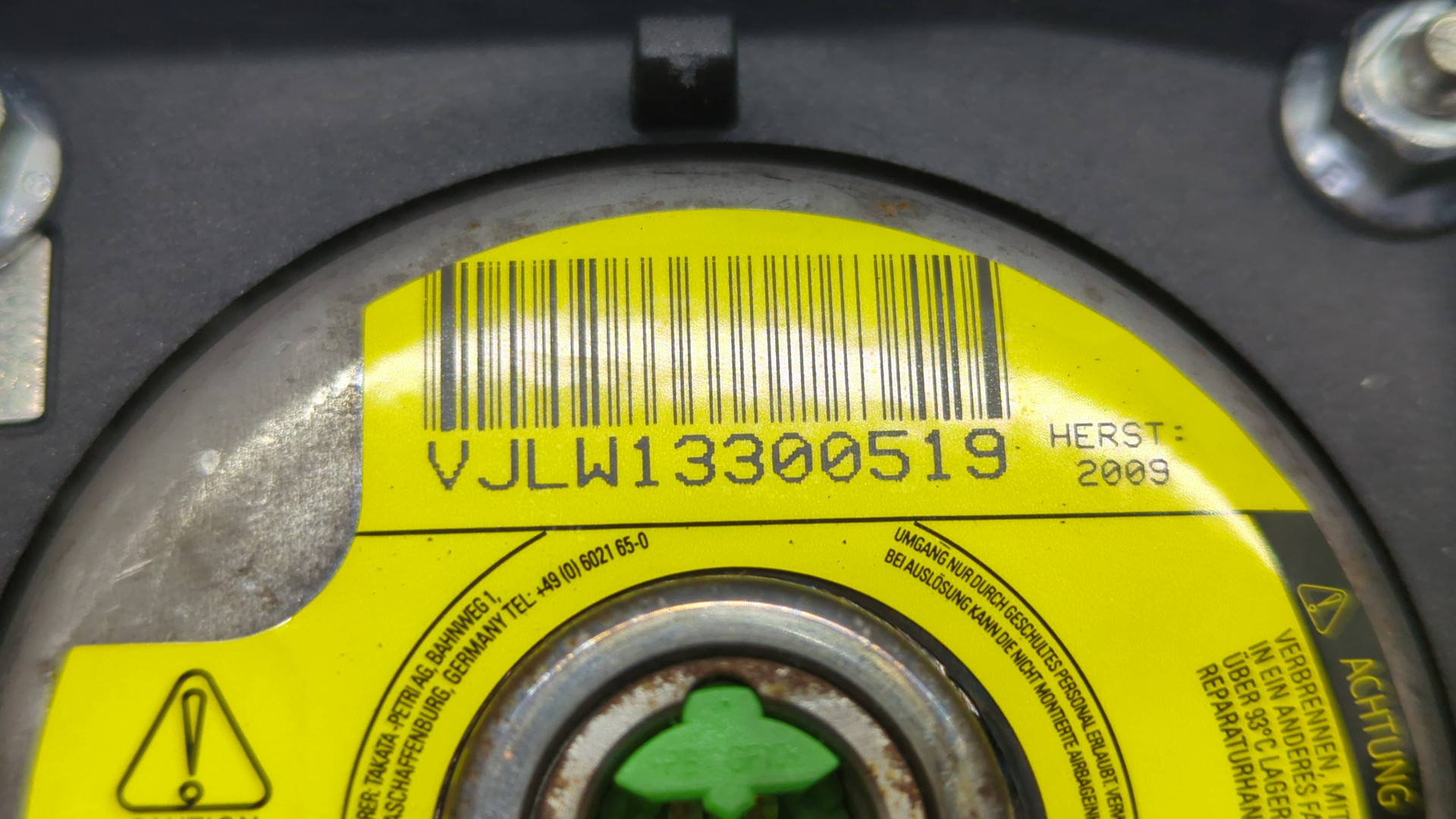 Подушка безопасности в рулевое колесо