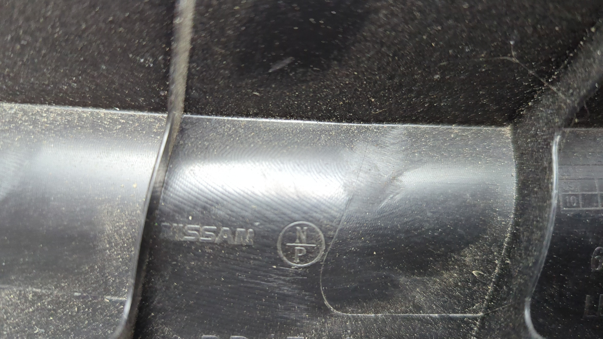 Решетка стеклоочистителей (Жабо)