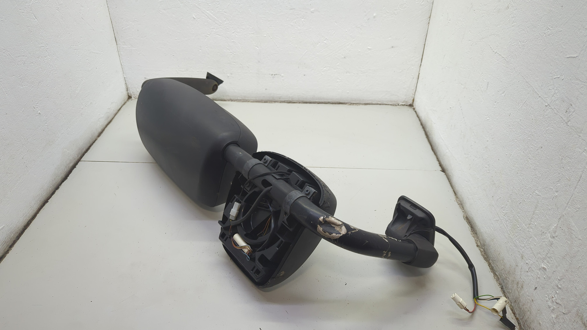 Зеркало правое электрическое