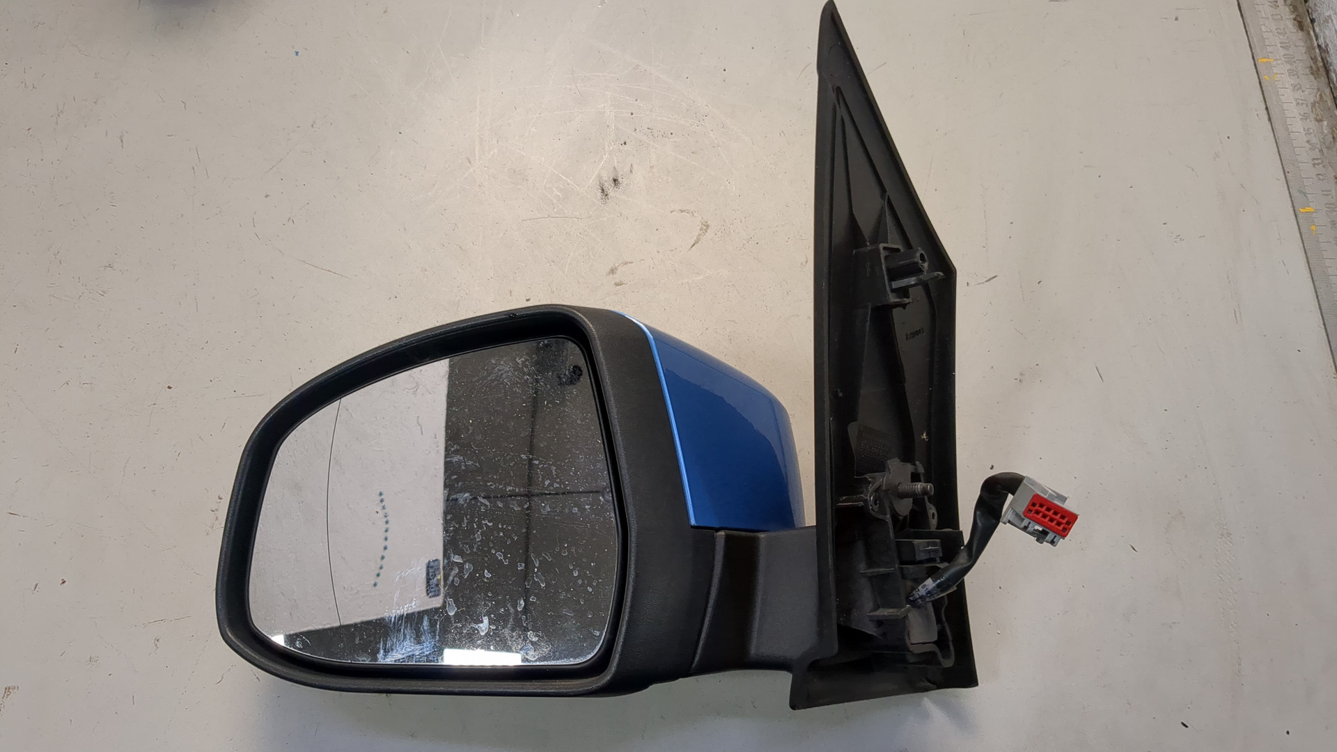 Зеркало левое электрическое