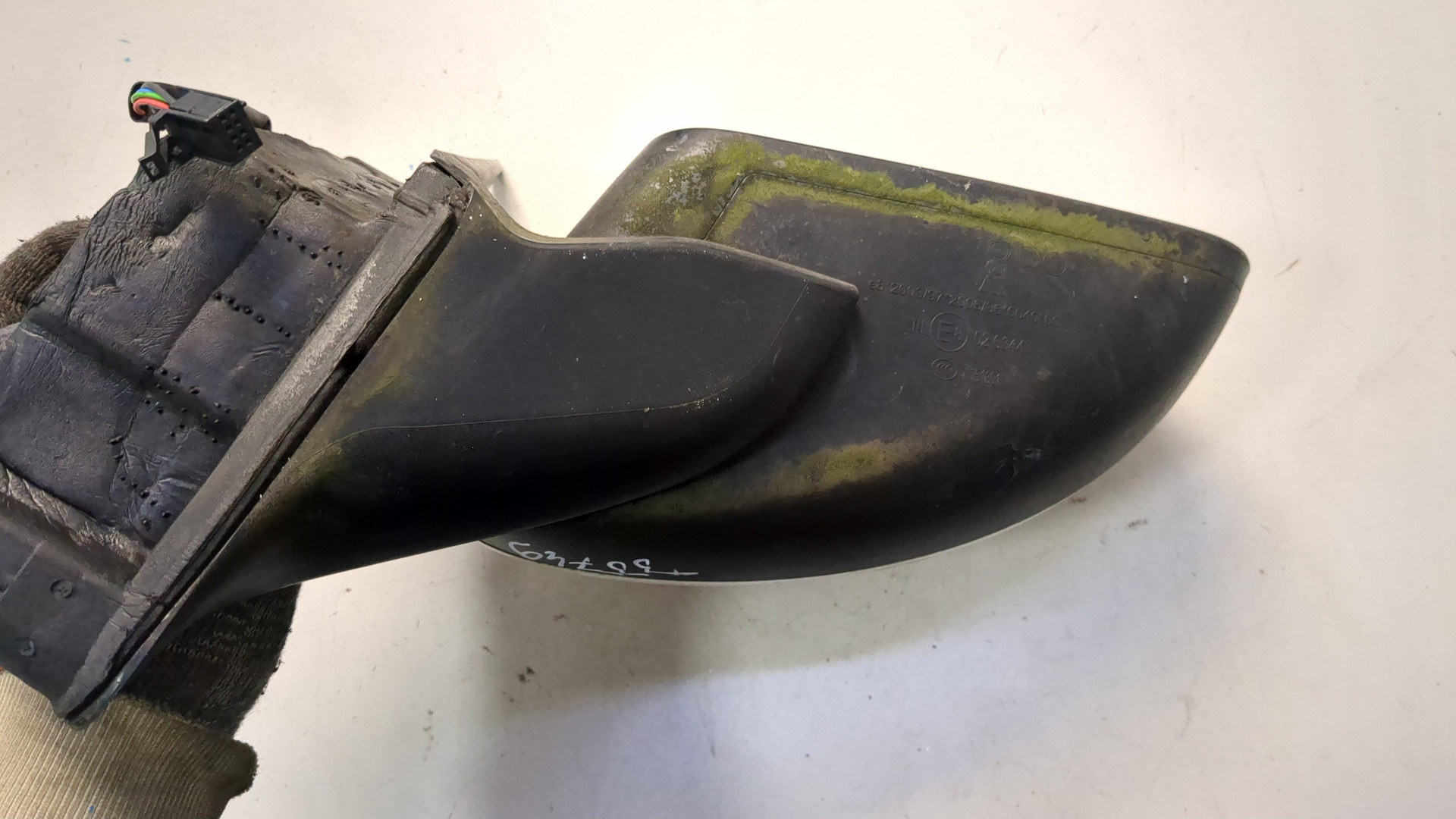 Зеркало правое электрическое