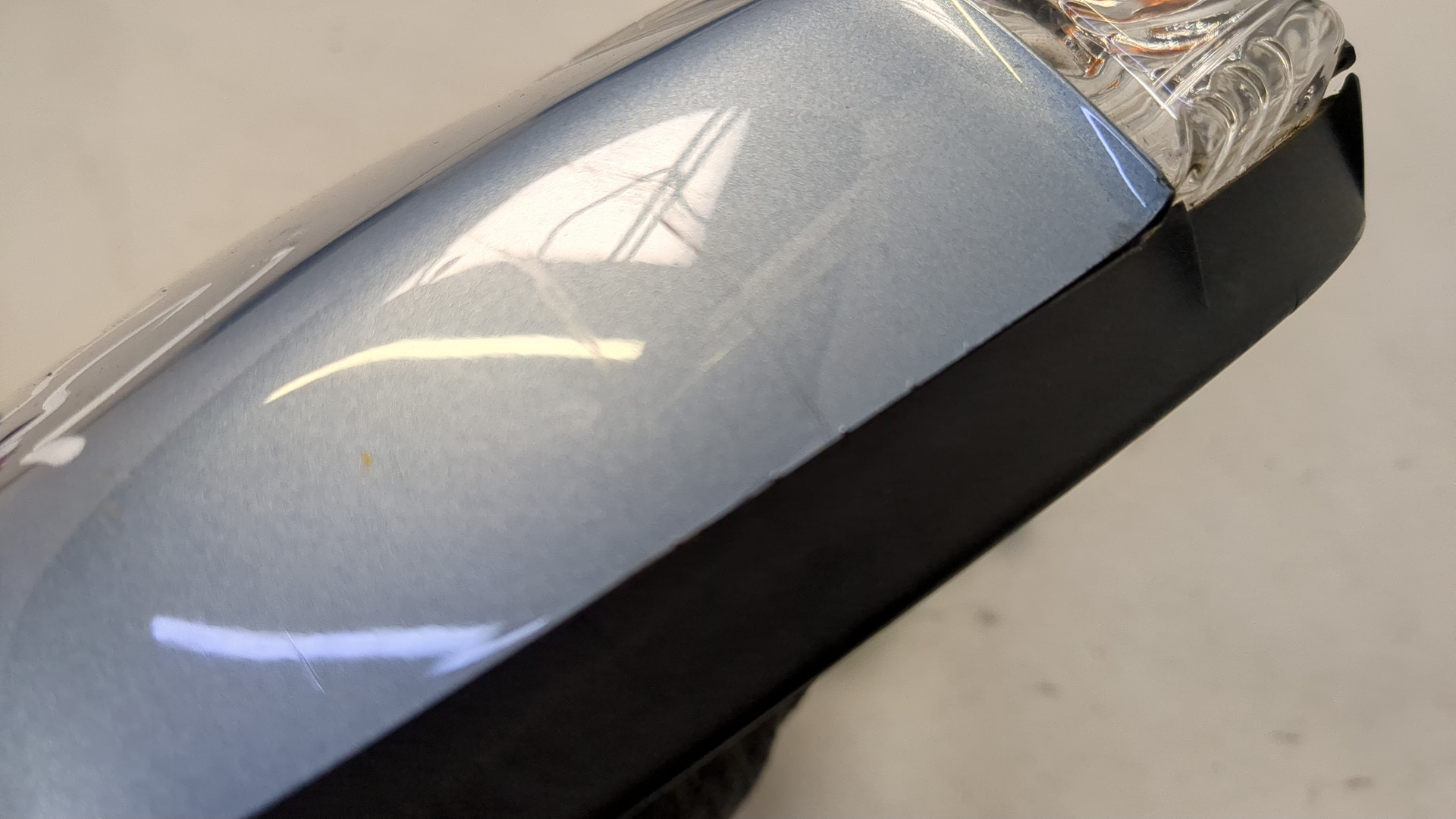 Зеркало правое электрическое