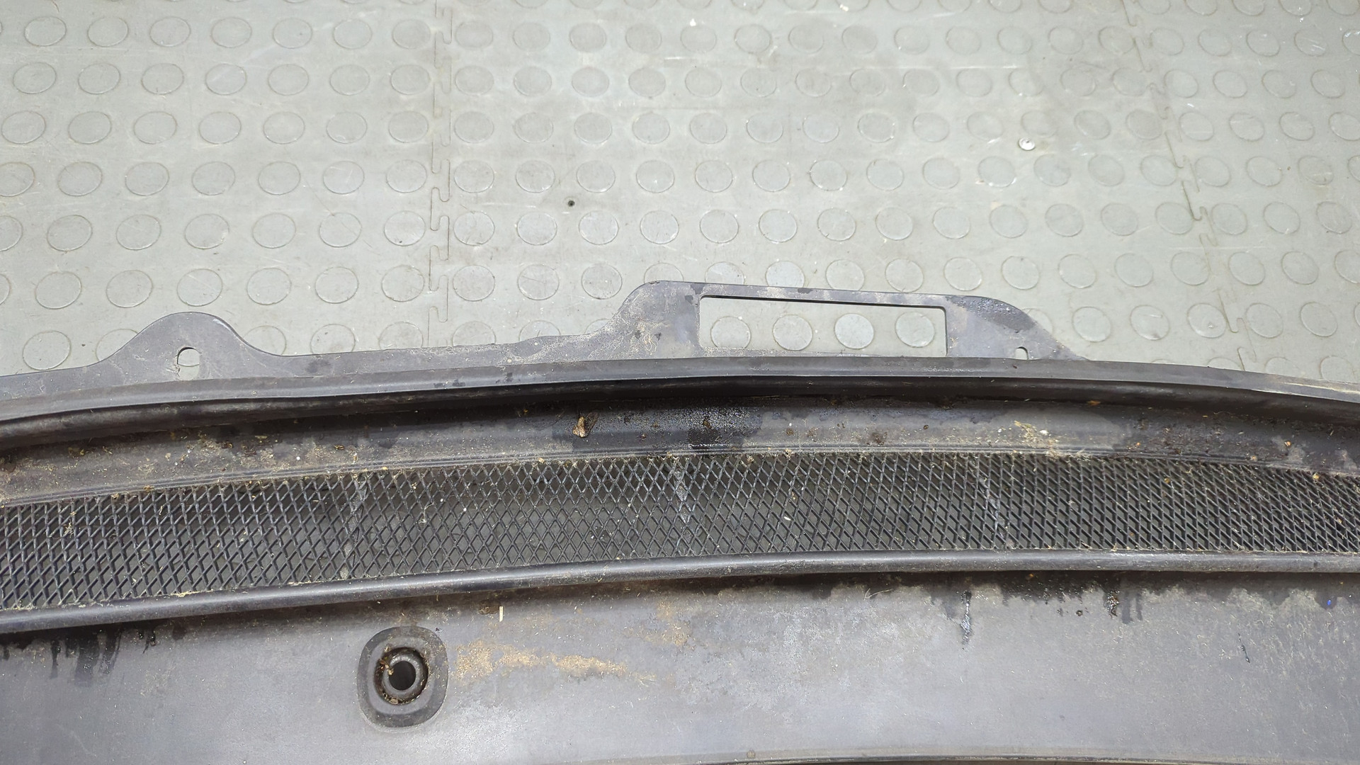 Решетка стеклоочистителей (Жабо)