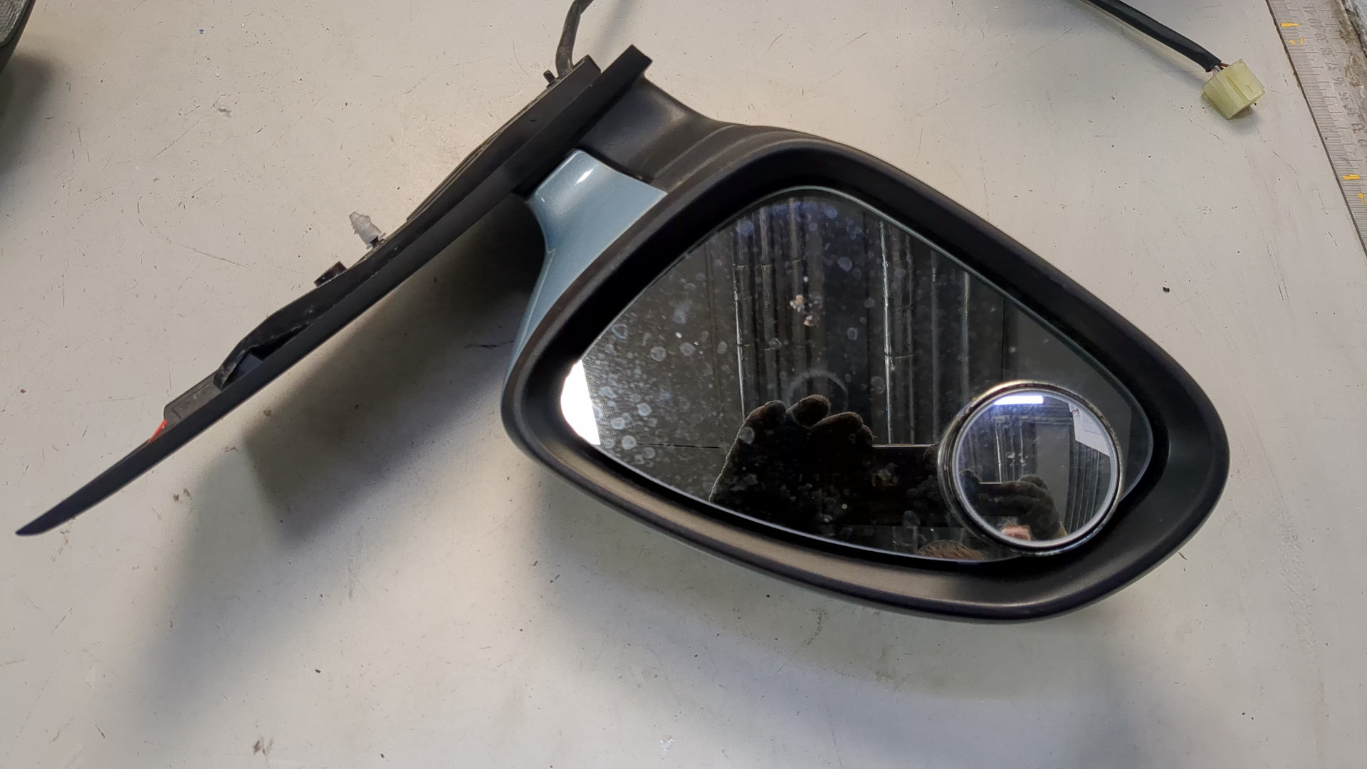 Зеркало левое электрическое