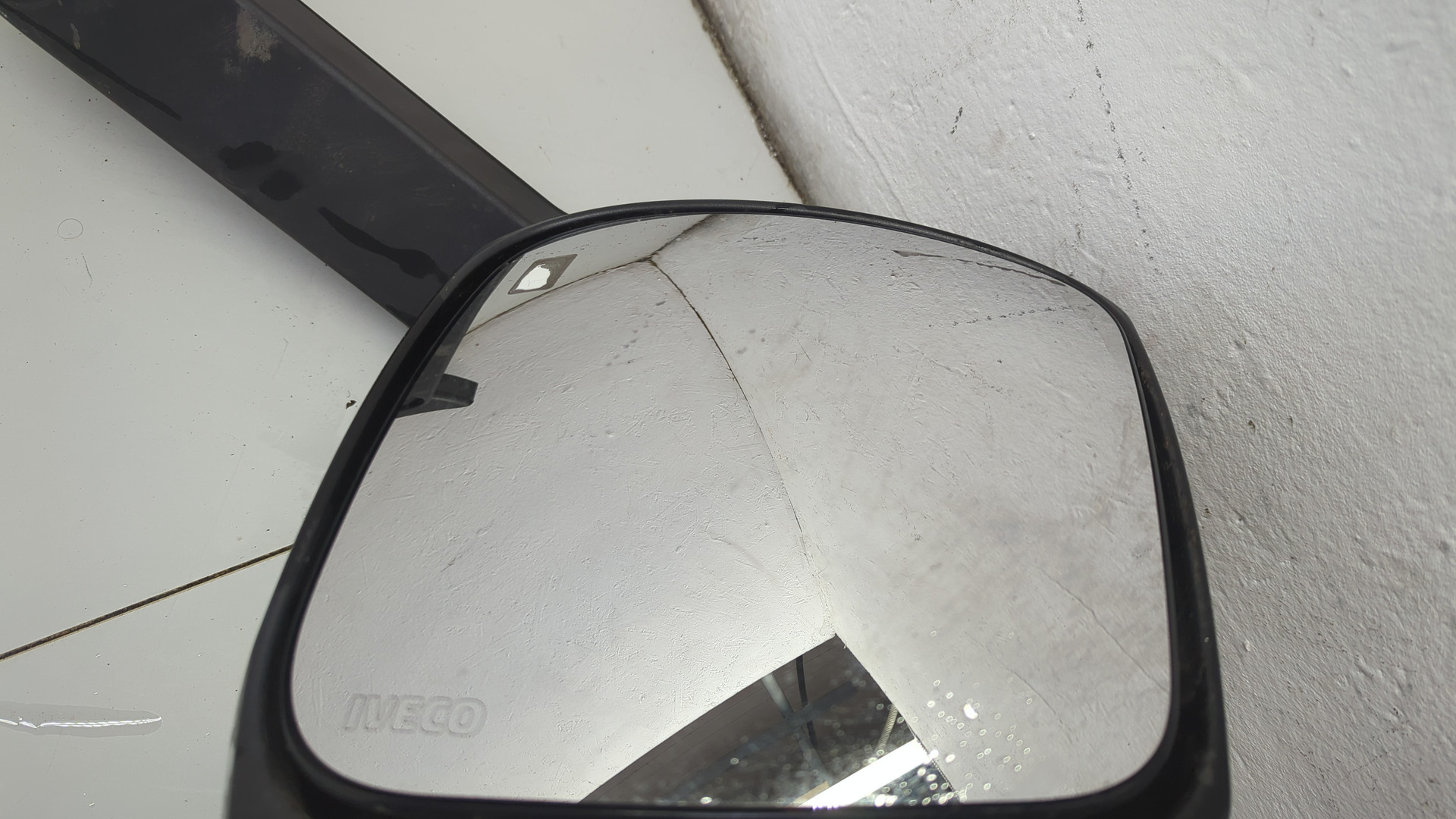 Зеркало правое электрическое