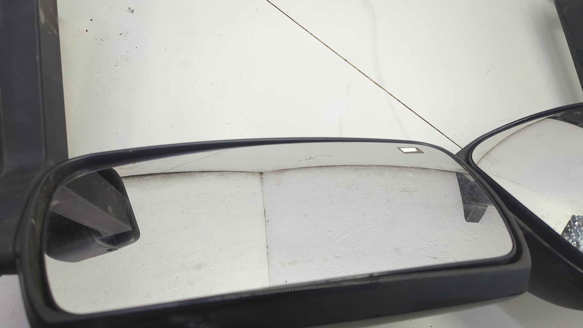 Зеркало правое электрическое