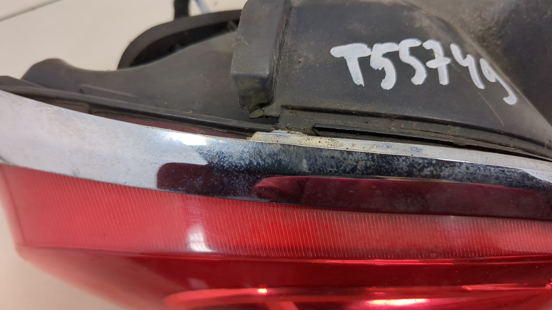 Фонарь задний левый