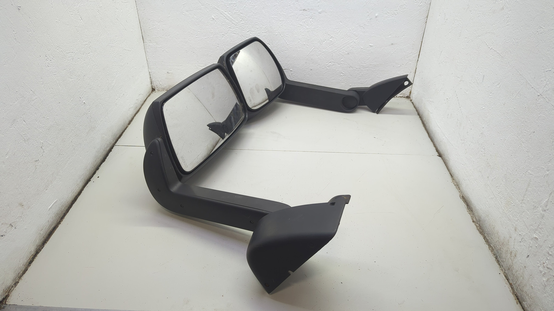 Зеркало левое электрическое