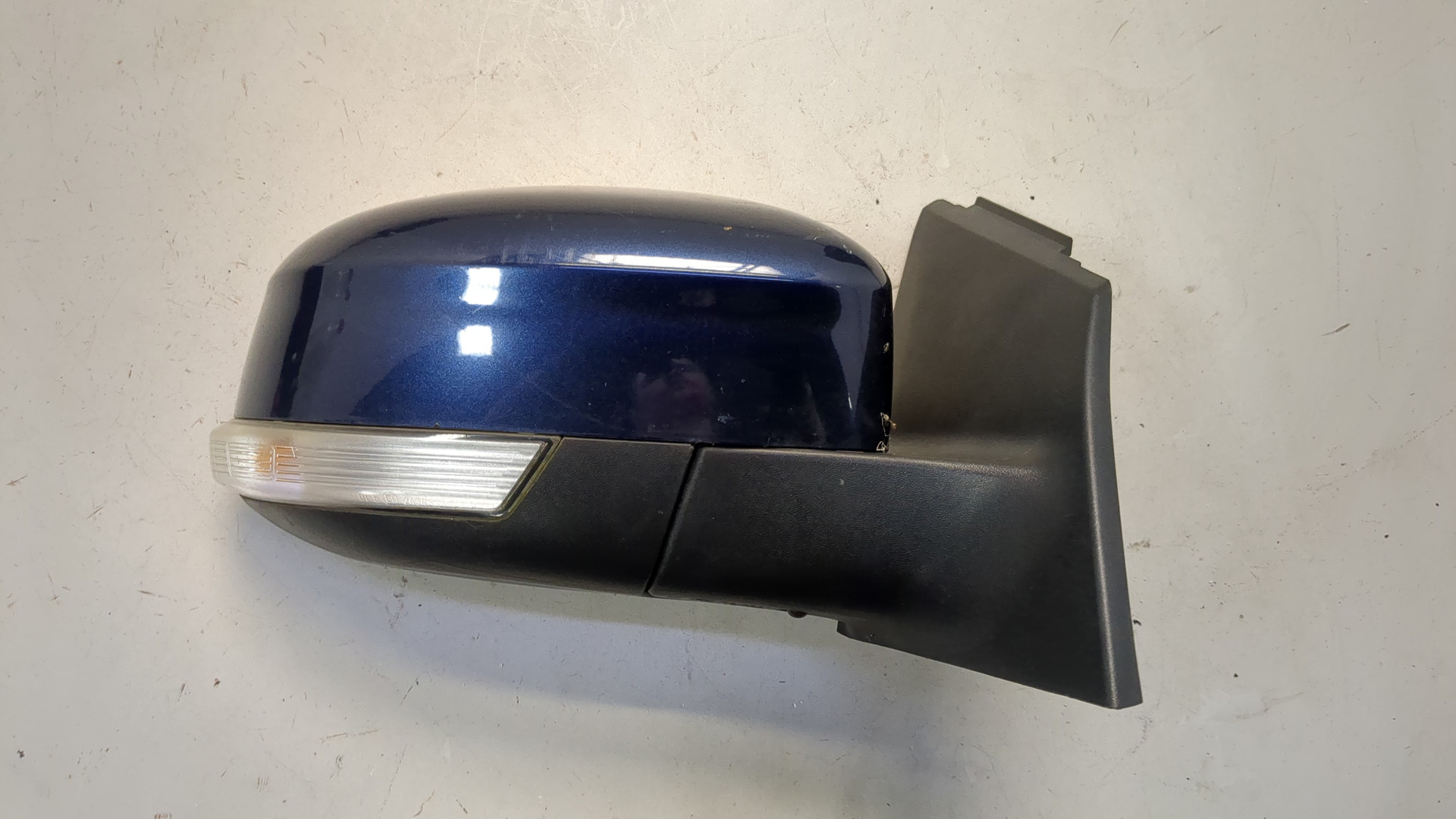 Зеркало правое электрическое