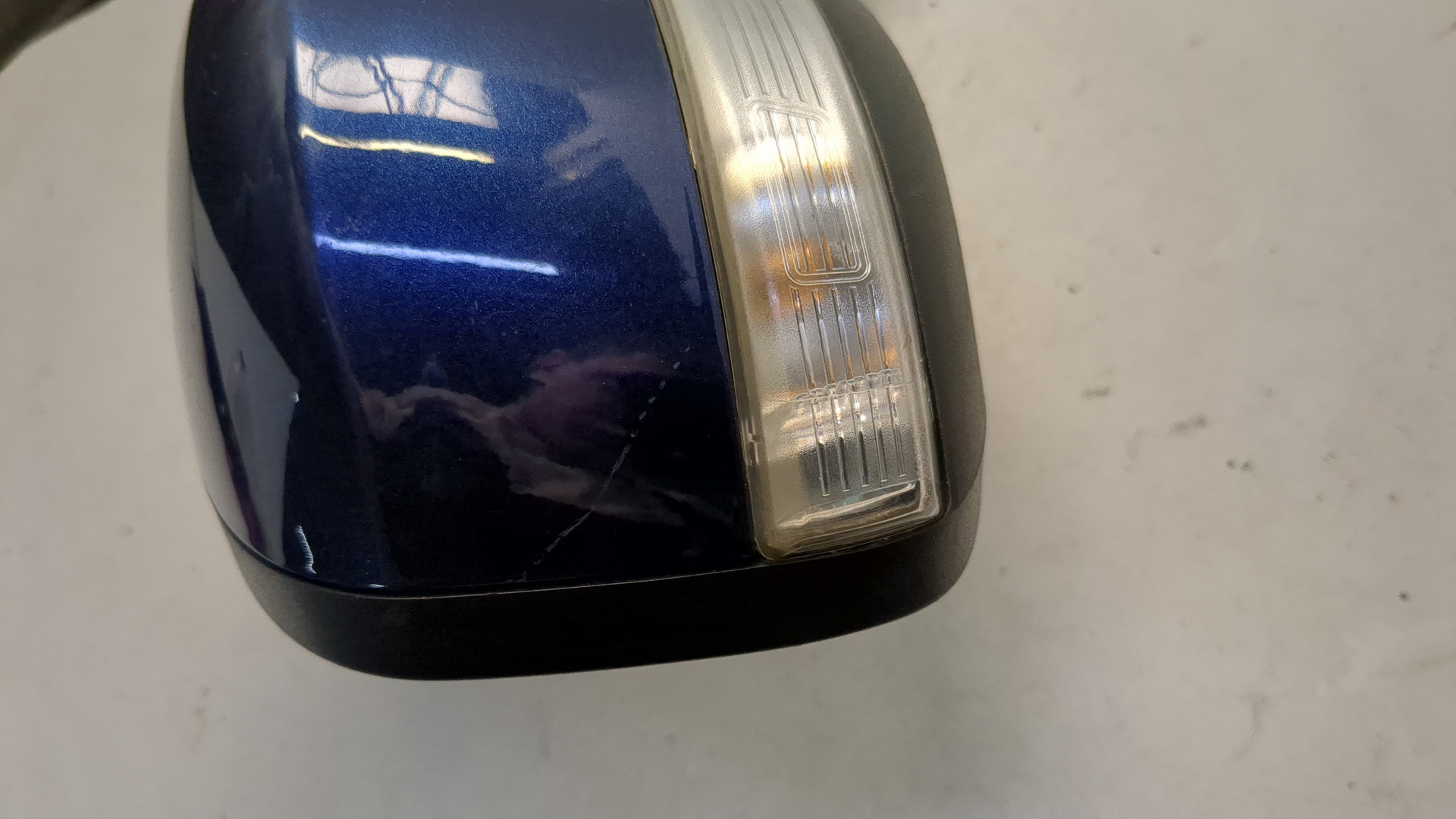 Зеркало правое электрическое