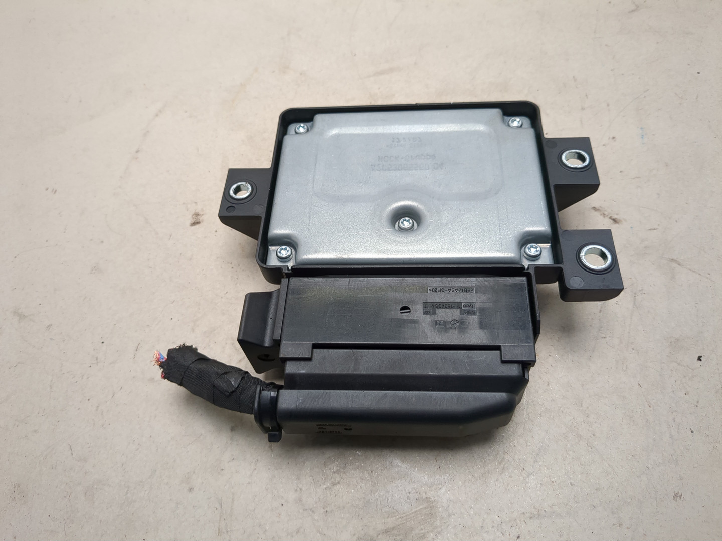 Блок управления парковочным тормозом