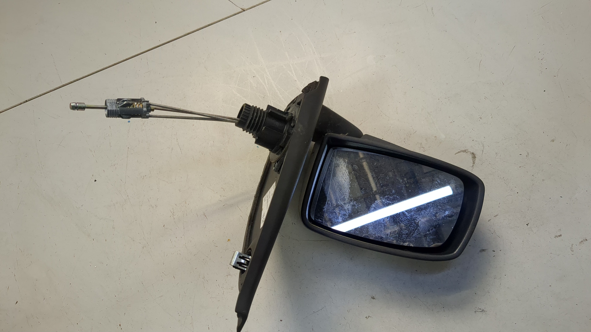 Зеркало левое электрическое