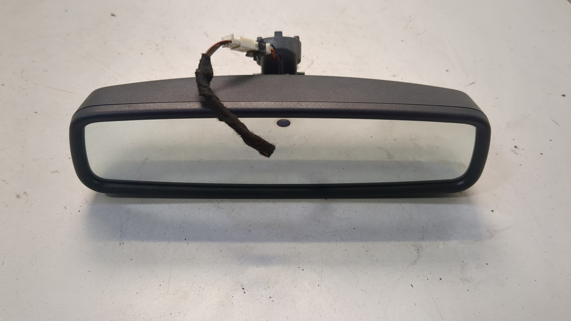 Зеркало заднего вида