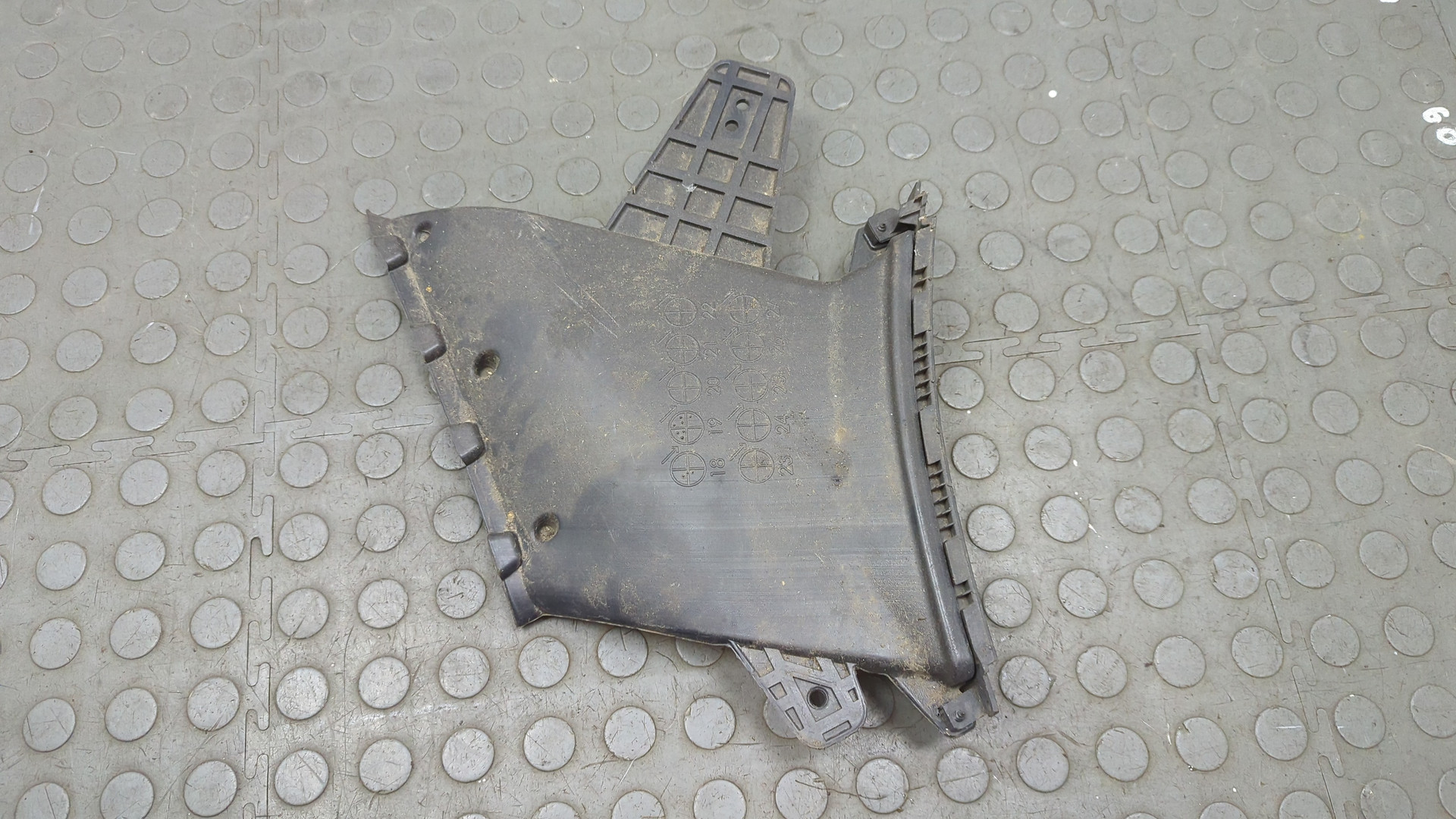 Воздухозаборник (внутри)