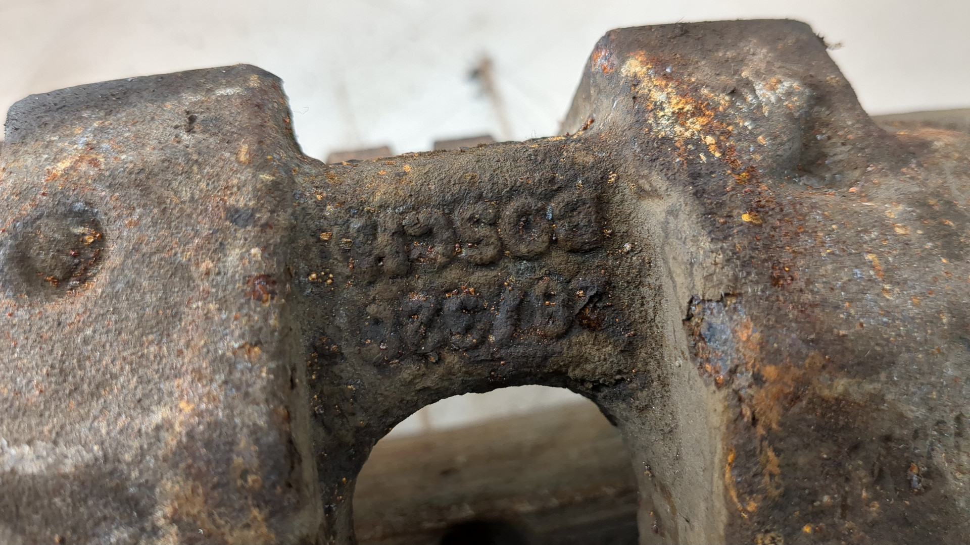 Суппорт передний правый