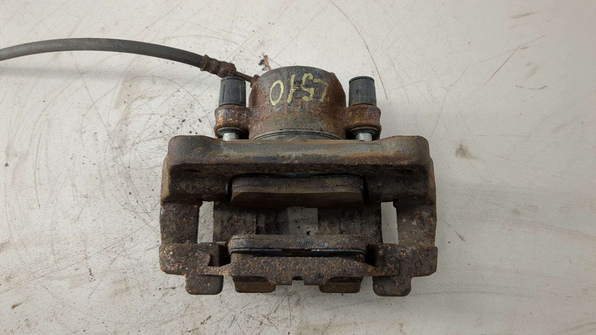 Суппорт передний правый