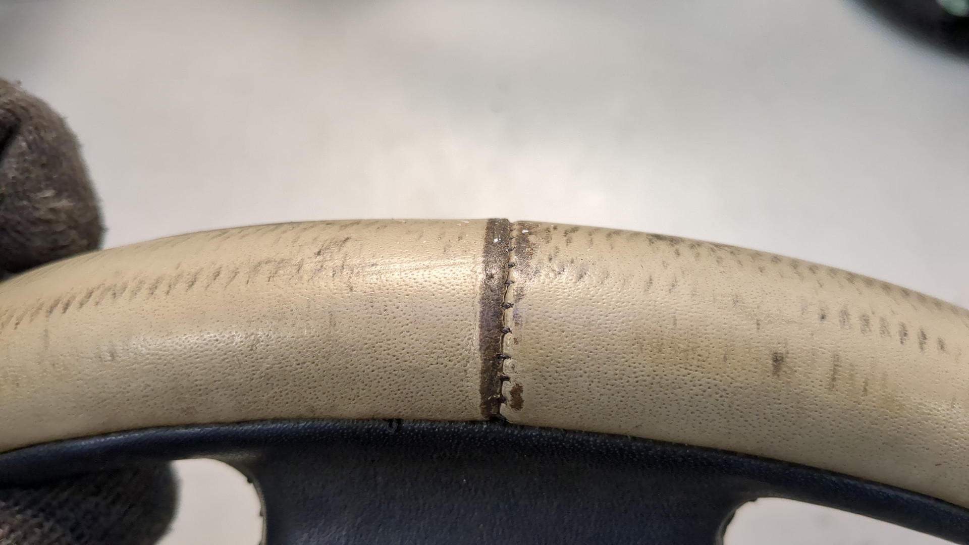 Рулевое колесо (руль)