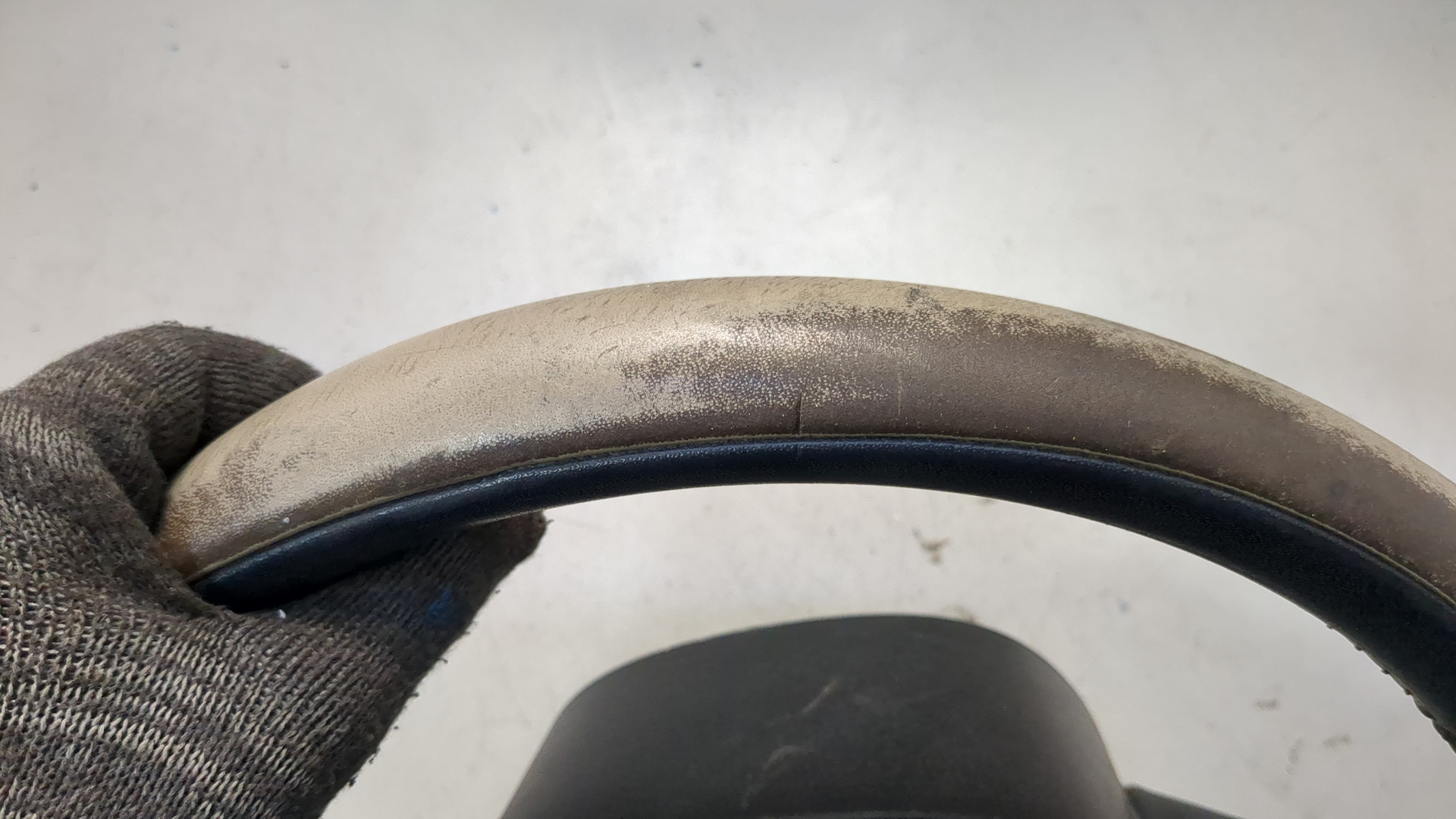 Рулевое колесо (руль)