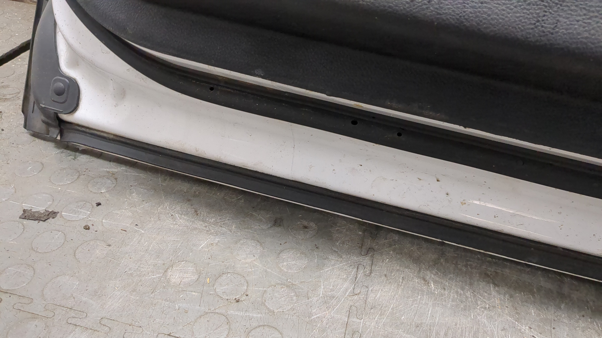 Дверь передняя правая