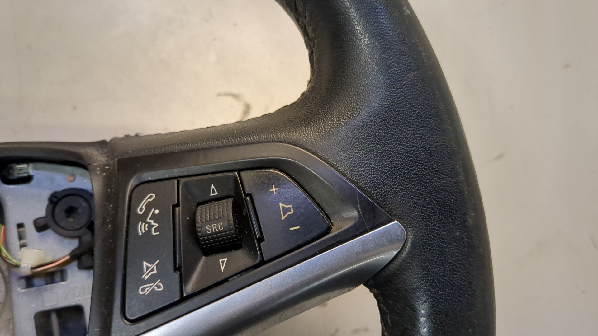 Рулевое колесо (руль)