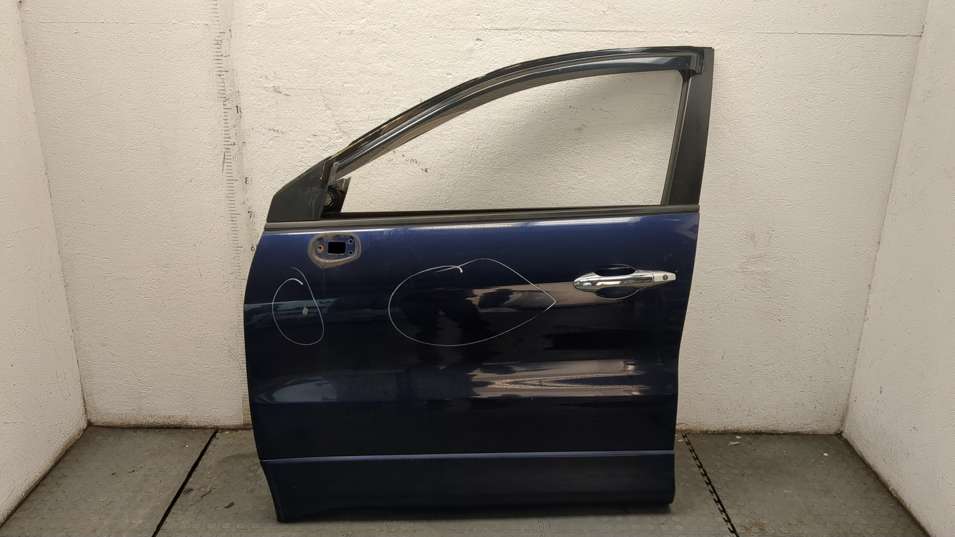 Дверь передняя левая