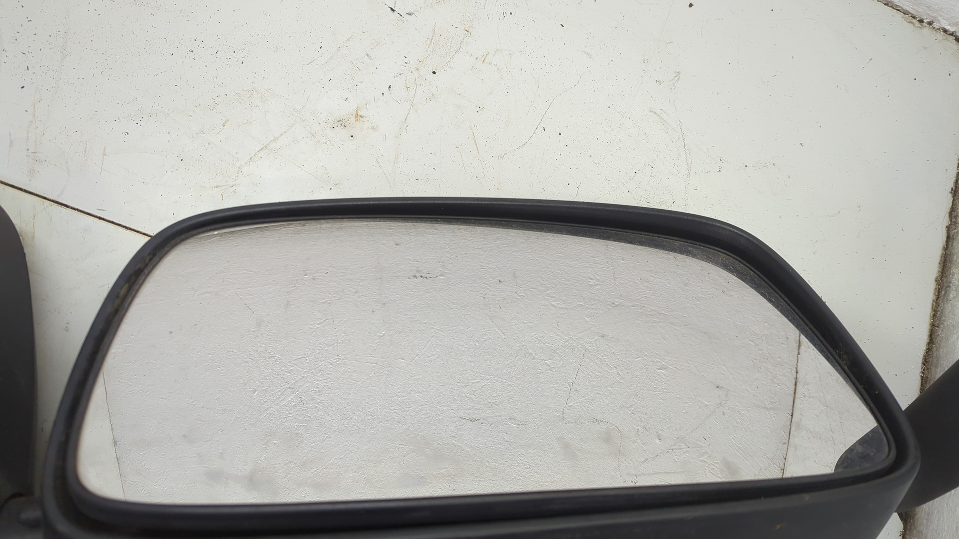 Зеркало левое электрическое