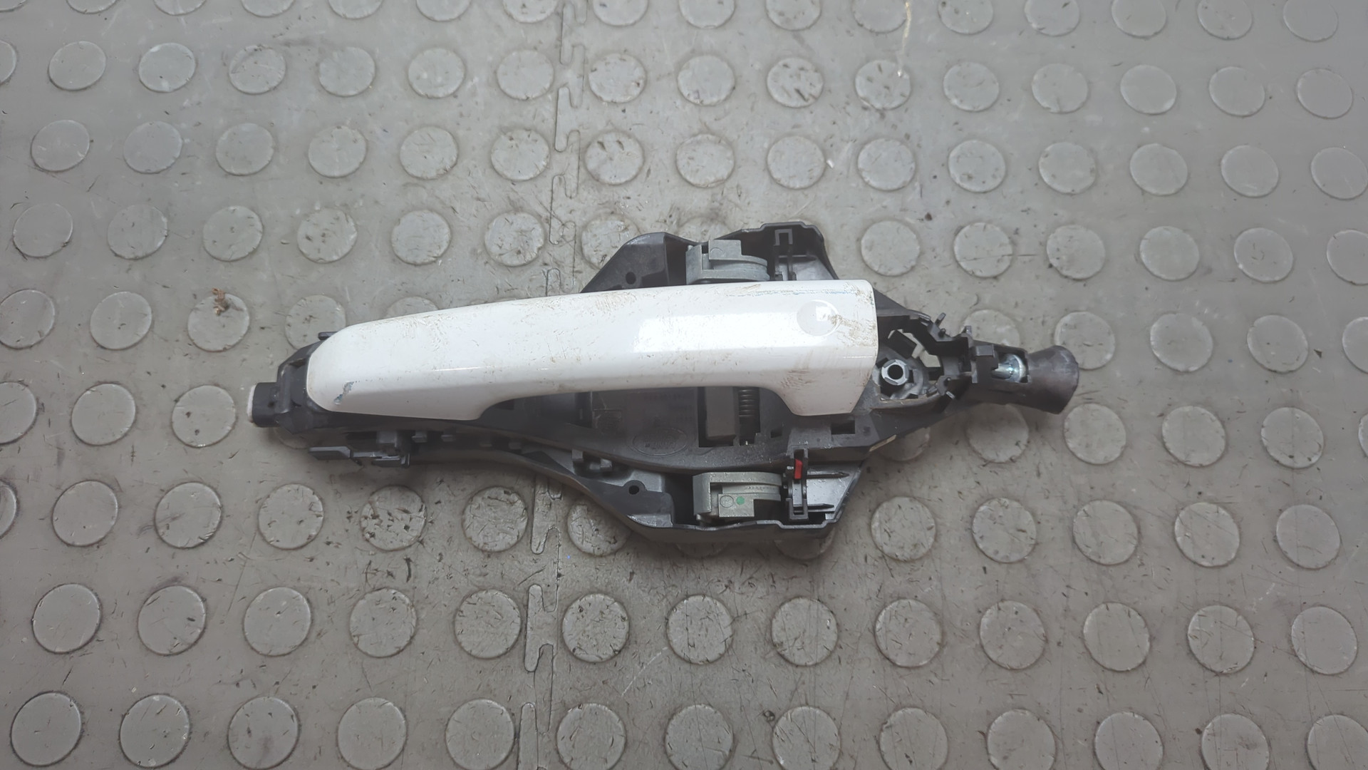 Ручка двери наружная