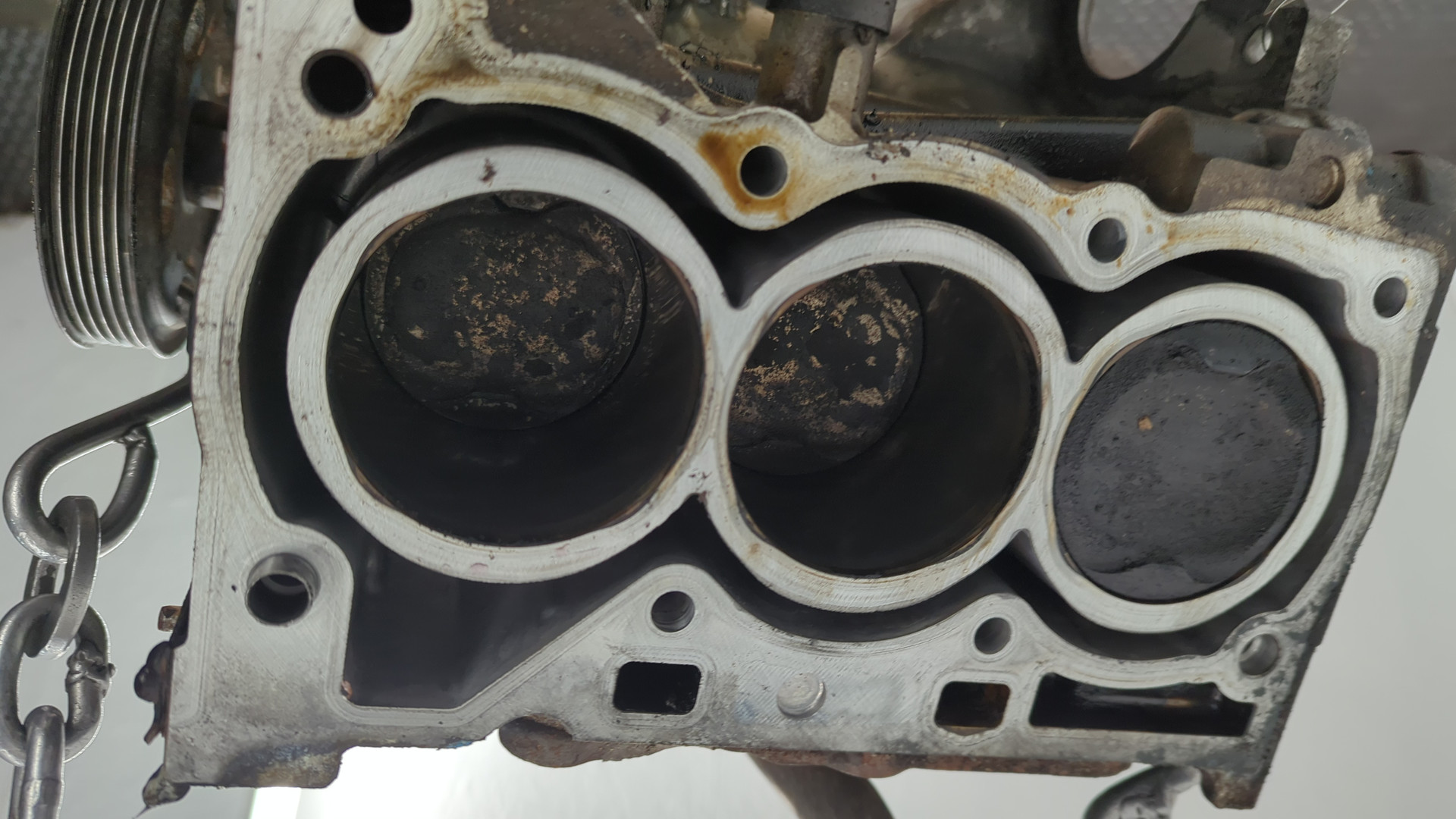 Блок двигателя