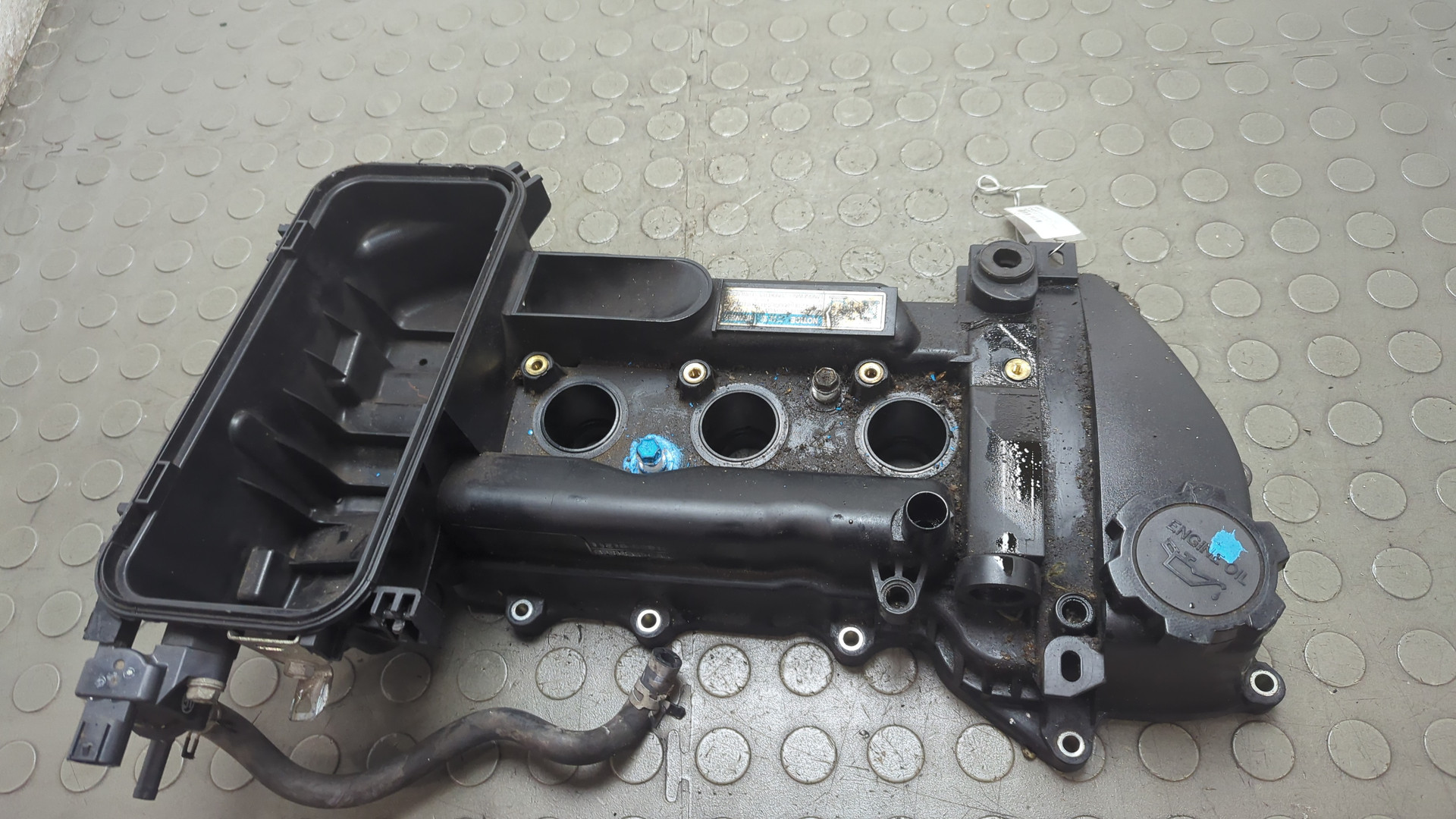 Крышка клапанная ГБЦ