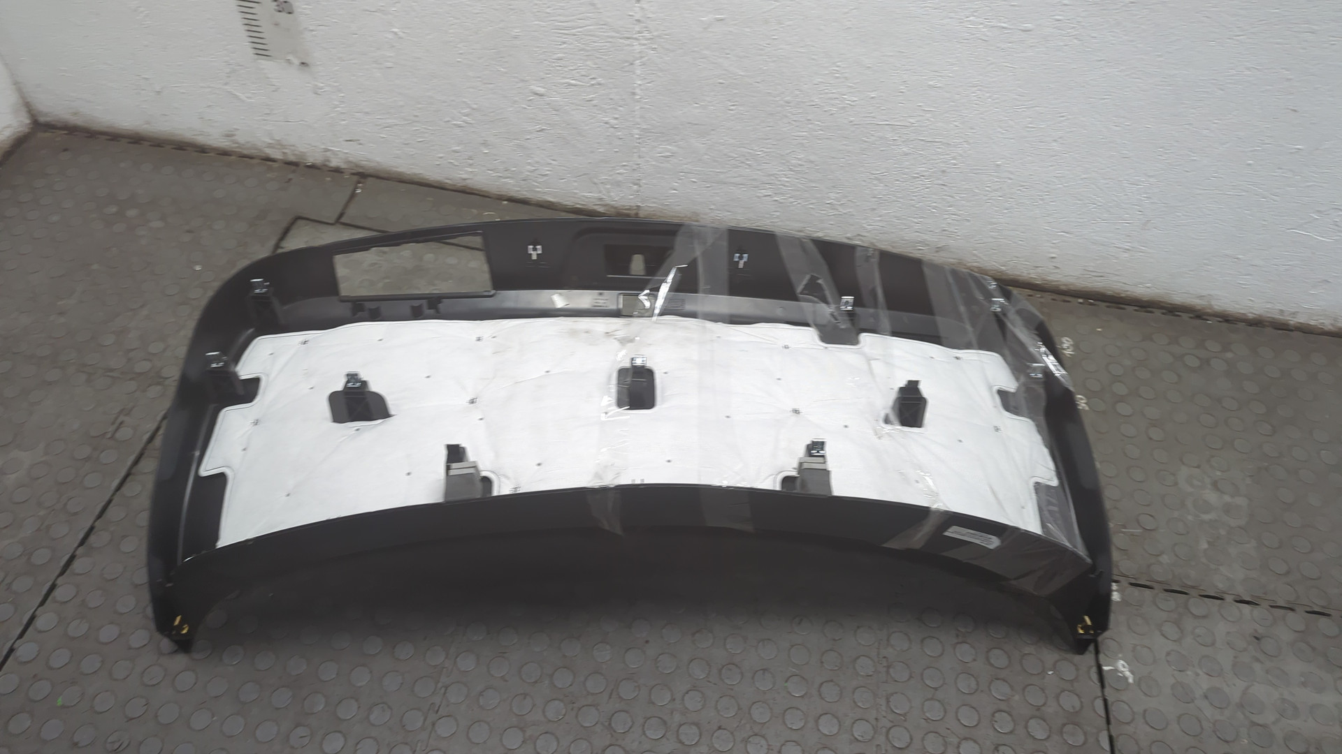 Обшивка двери багажника