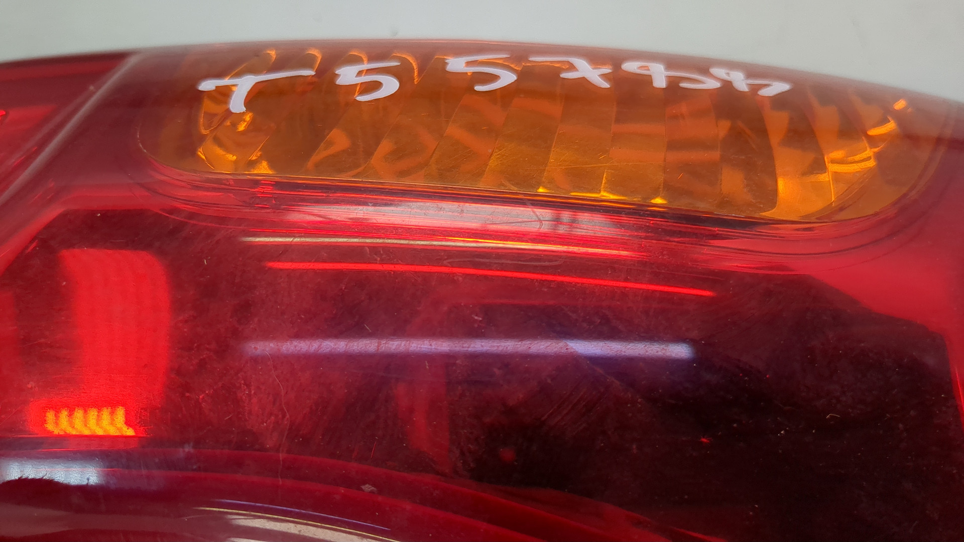 Фонарь задний левый