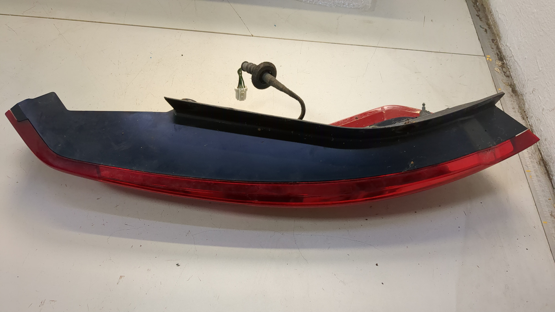 Фонарь задний левый