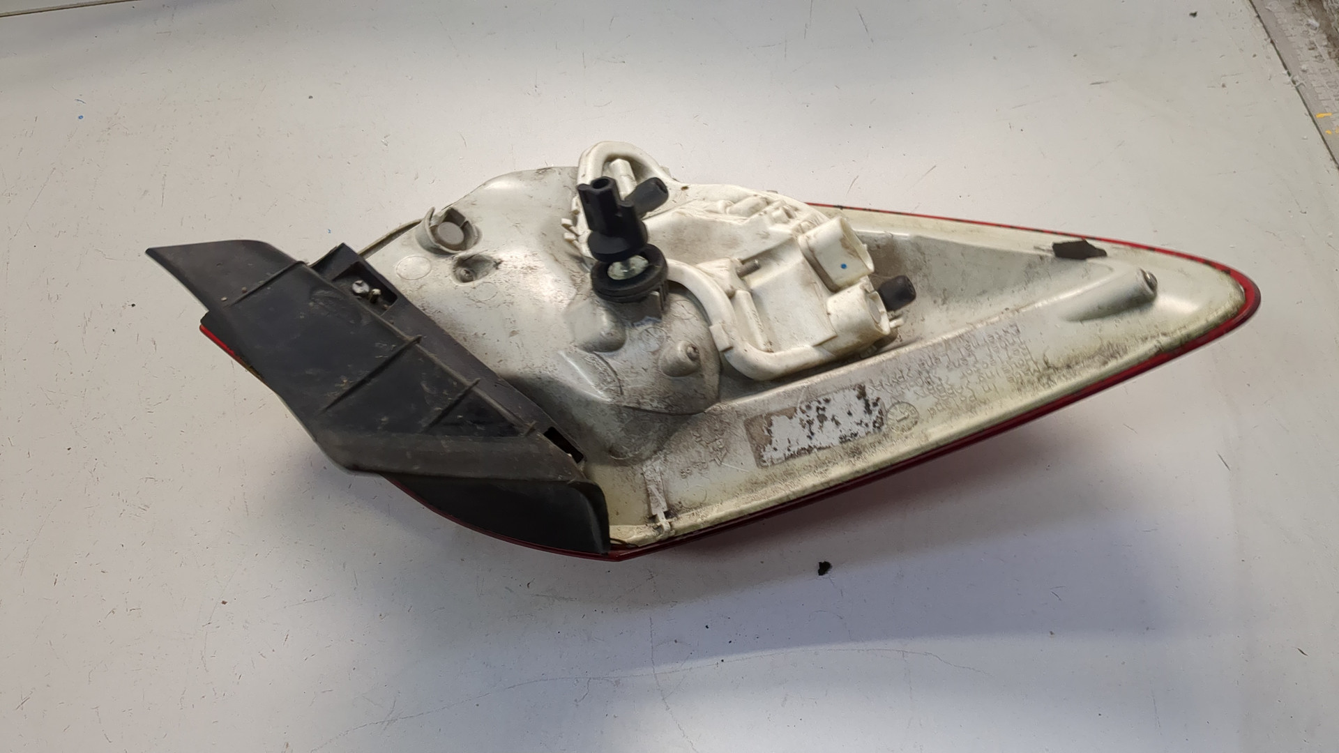 Фонарь задний правый