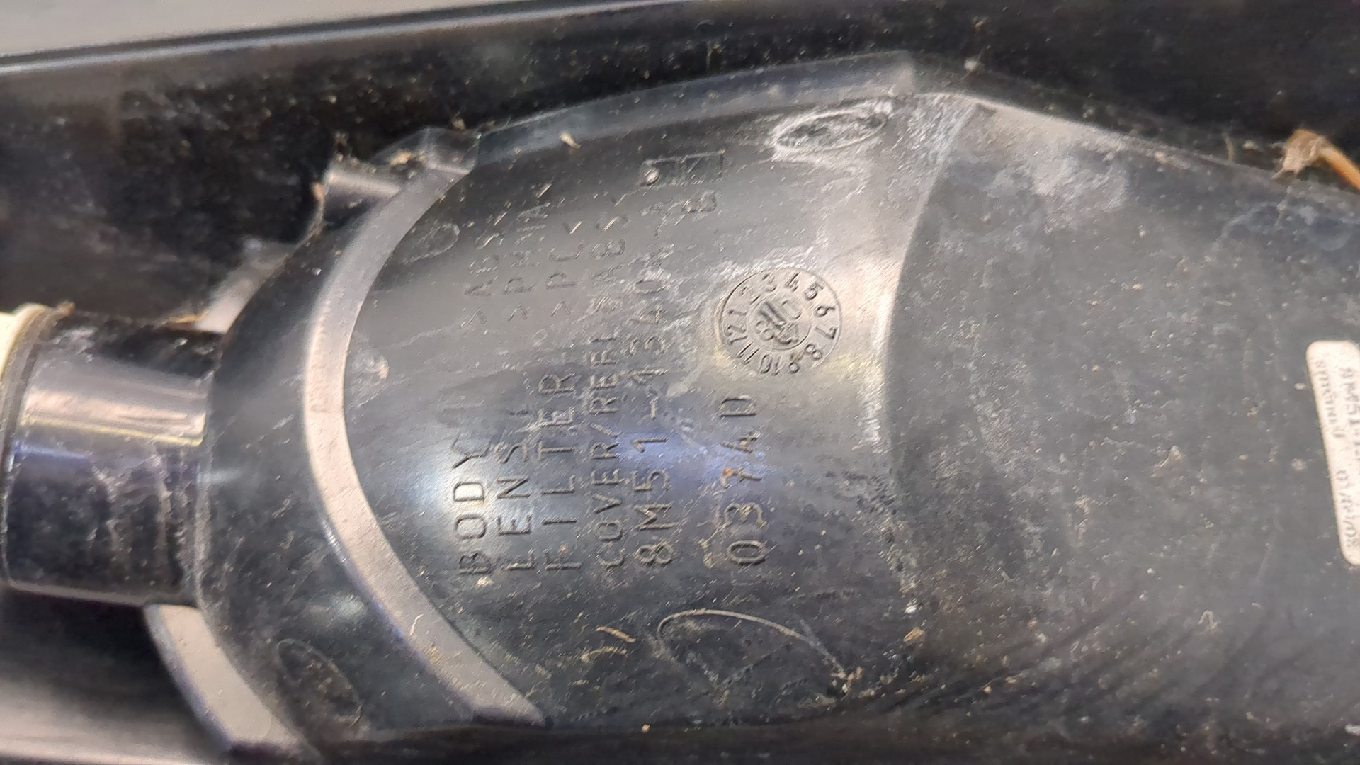 Фонарь задний правый