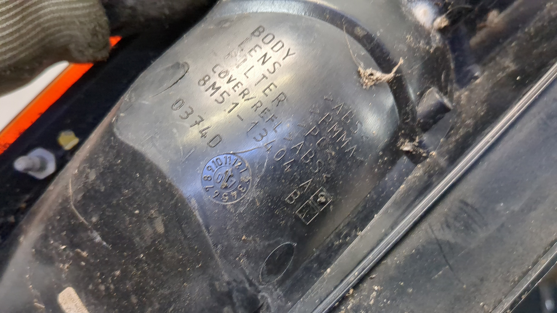 Фонарь задний правый