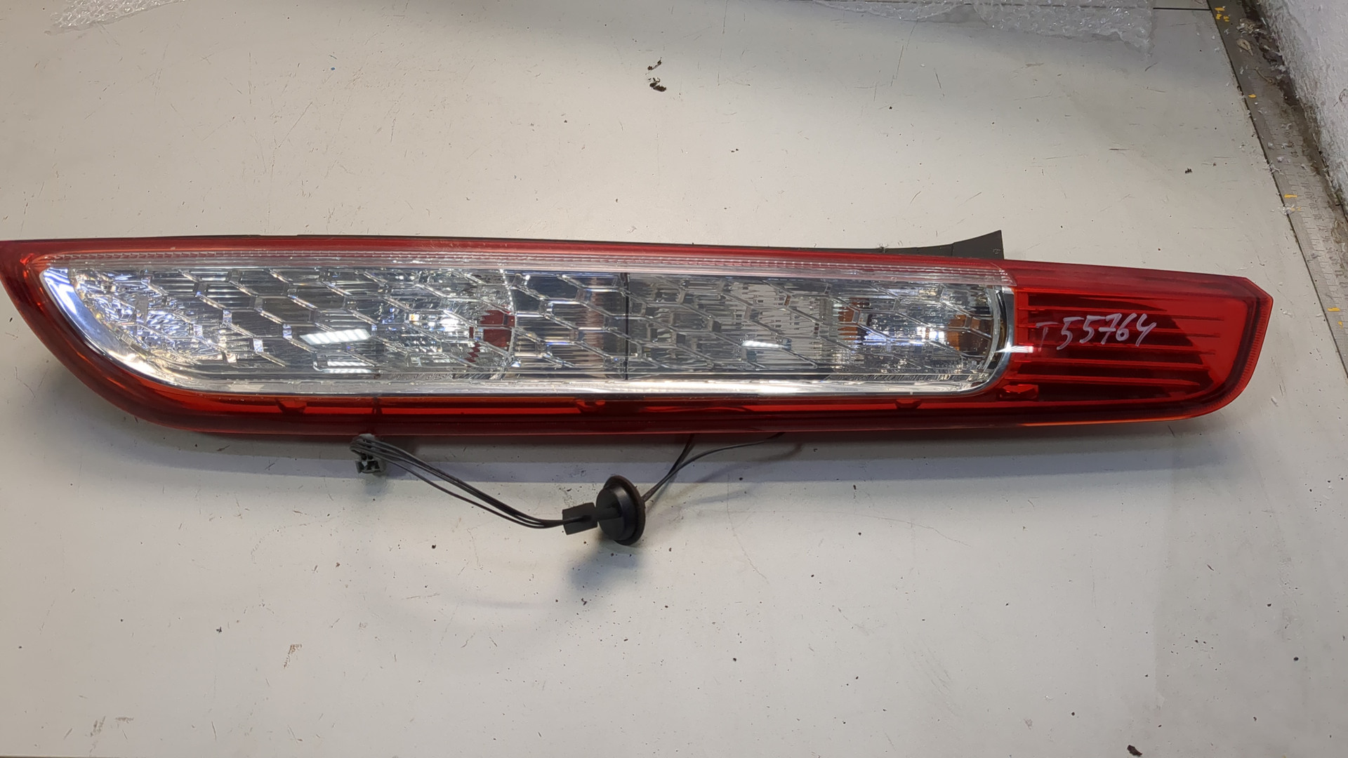 Фонарь задний правый