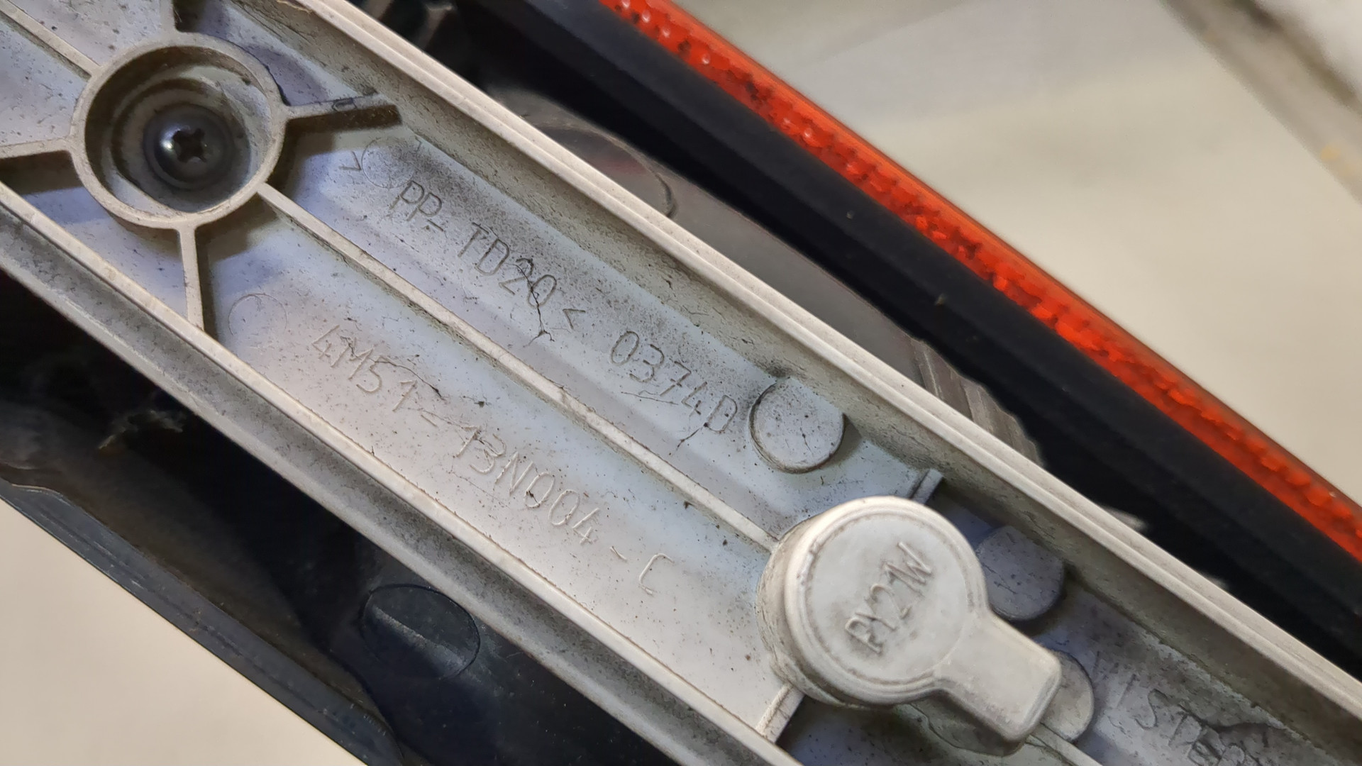 AP-0017031913 AP-0017031913