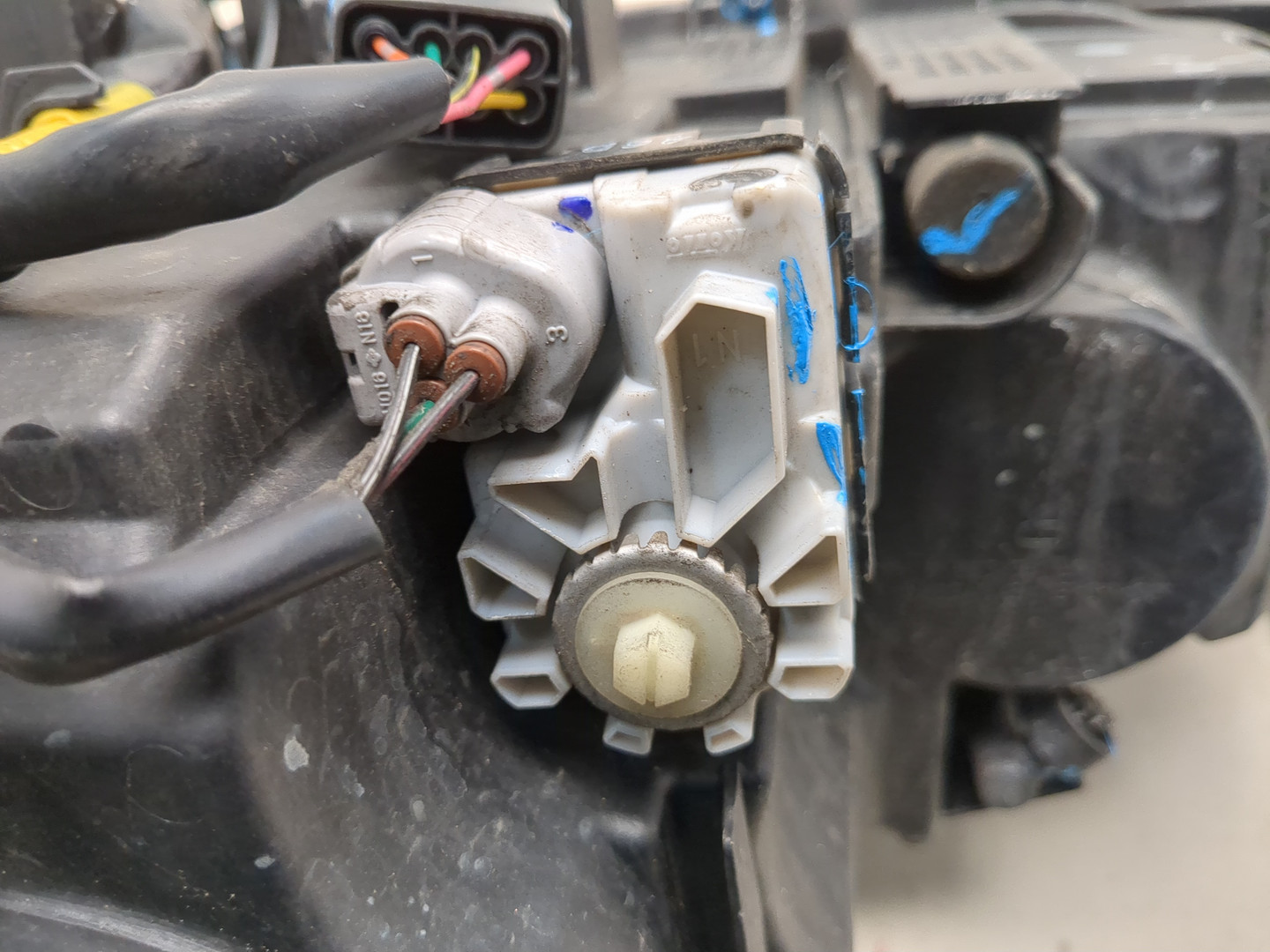 Фара правая