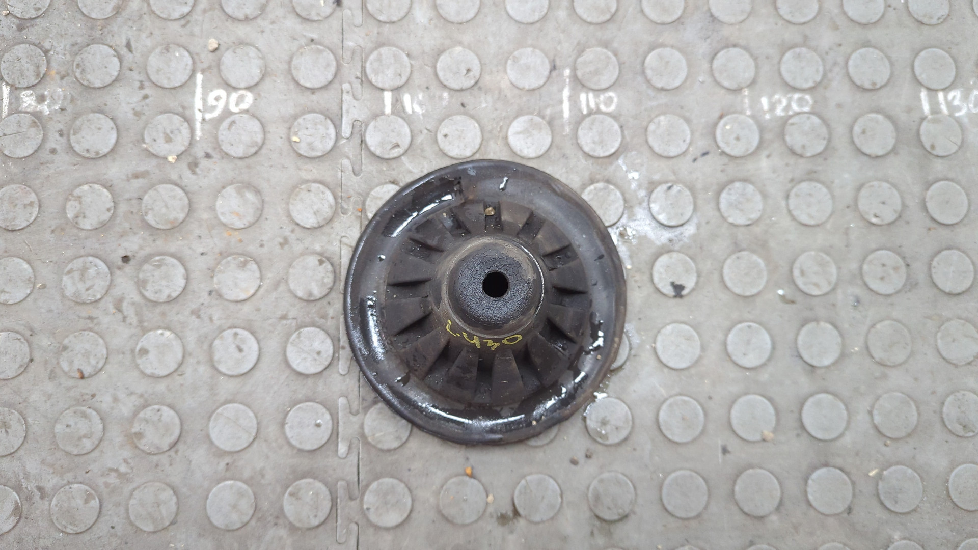 Отбойник переднего амортизатора