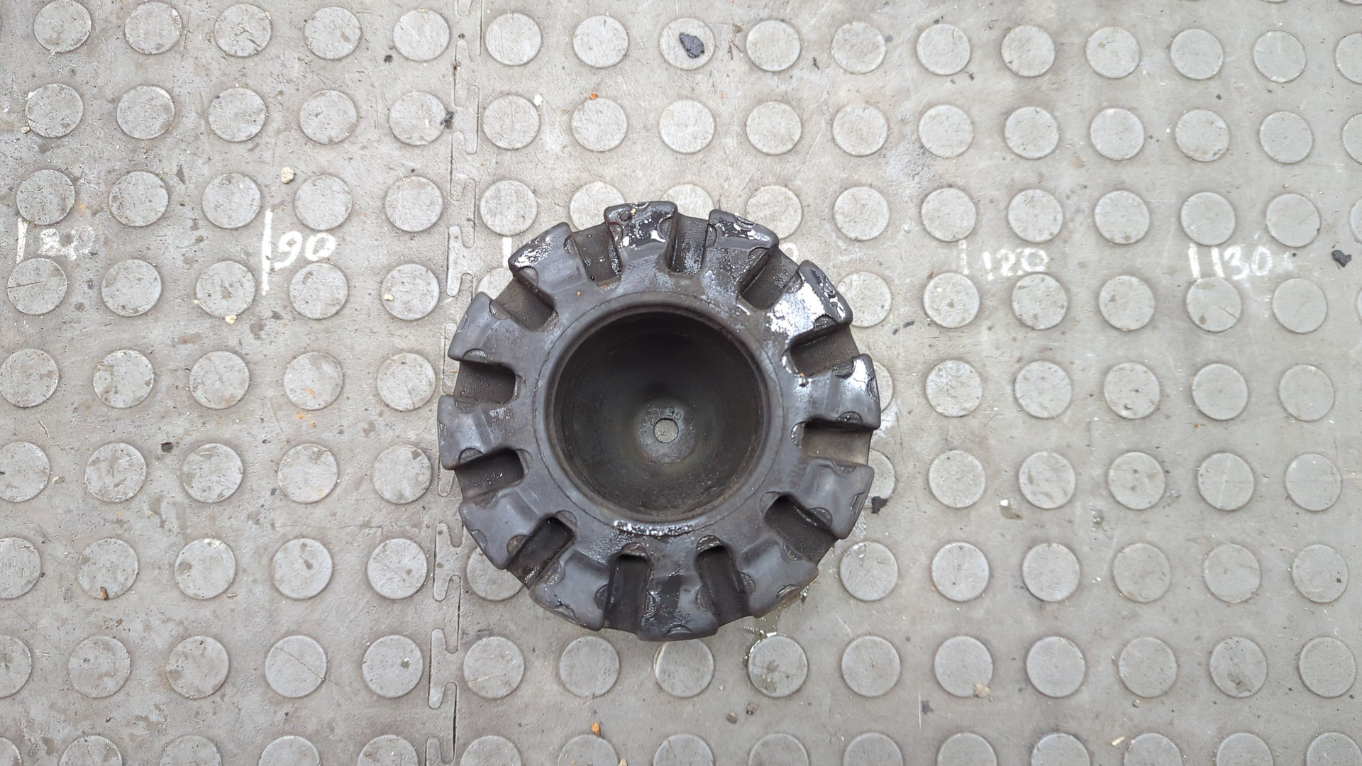 Отбойник переднего амортизатора